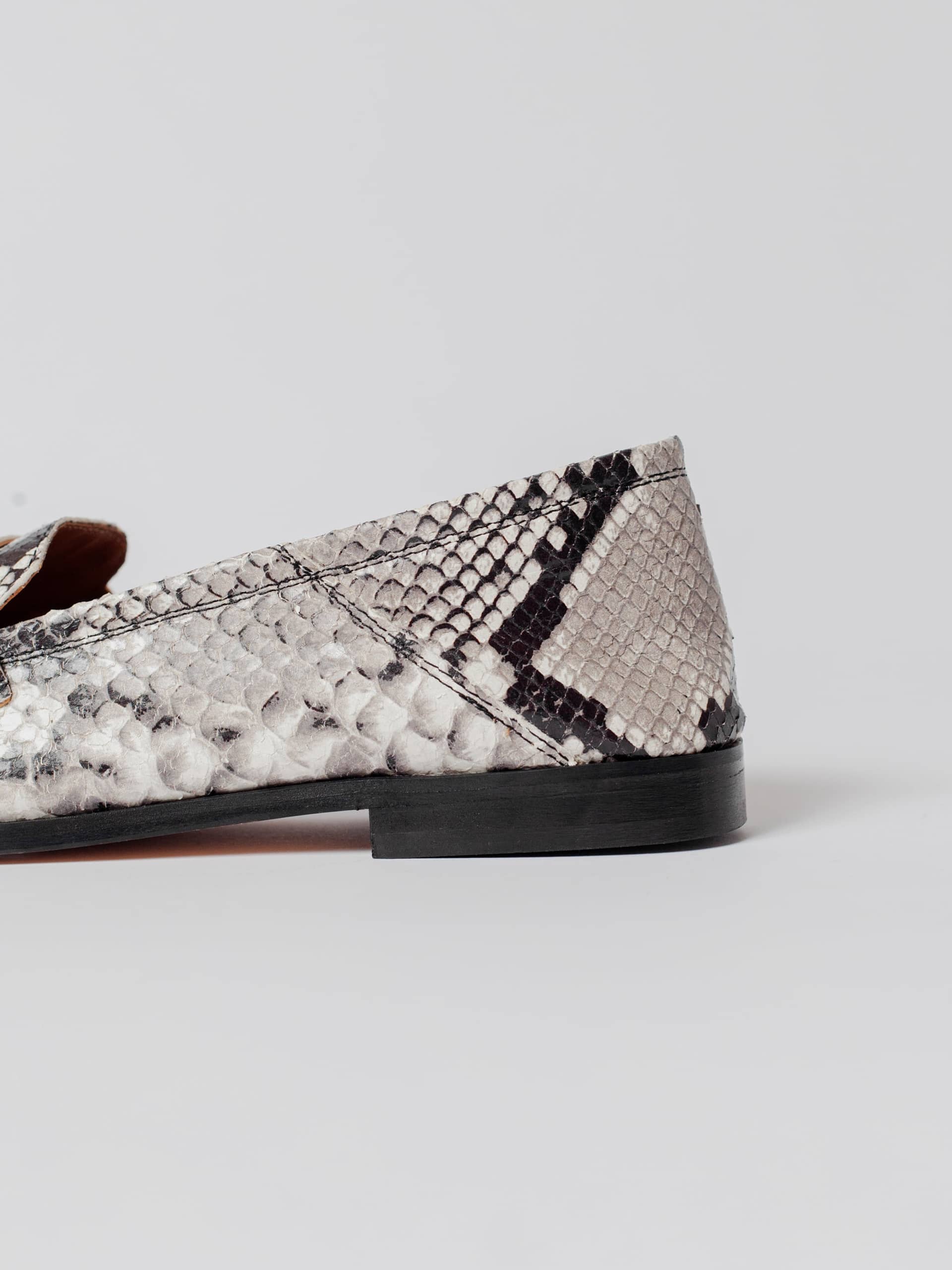 THE SUE made by Blankens