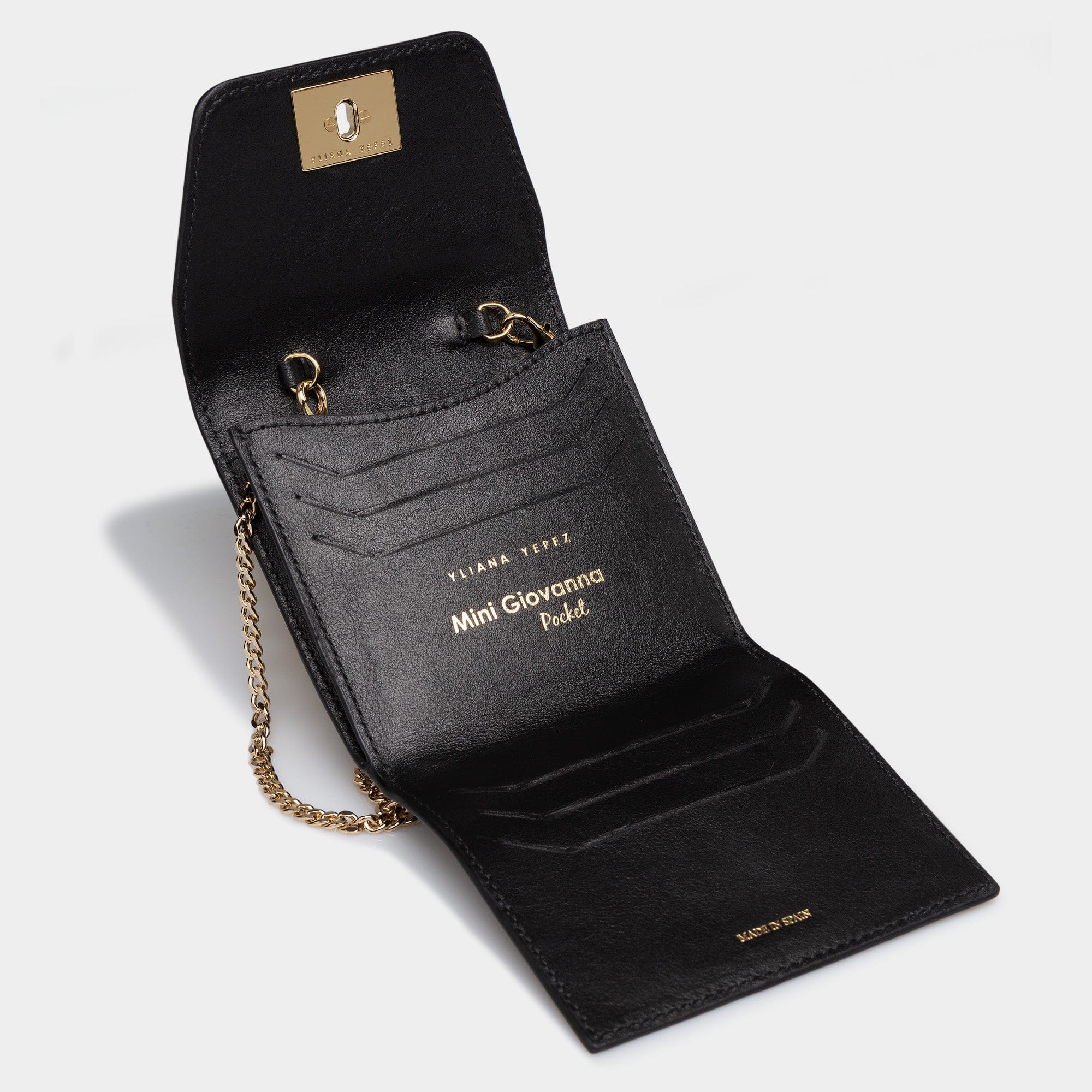 Mini Giovanna Pocket black made by Yliana Yepez