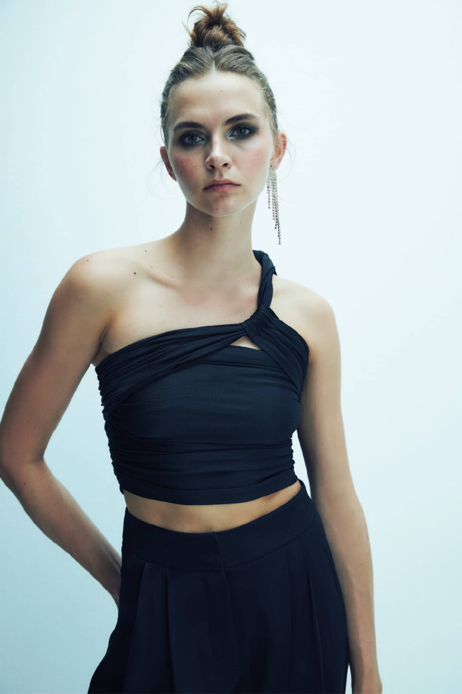 Evelyn Jersey Asymmetric Top in Black made by Nazli Ceren