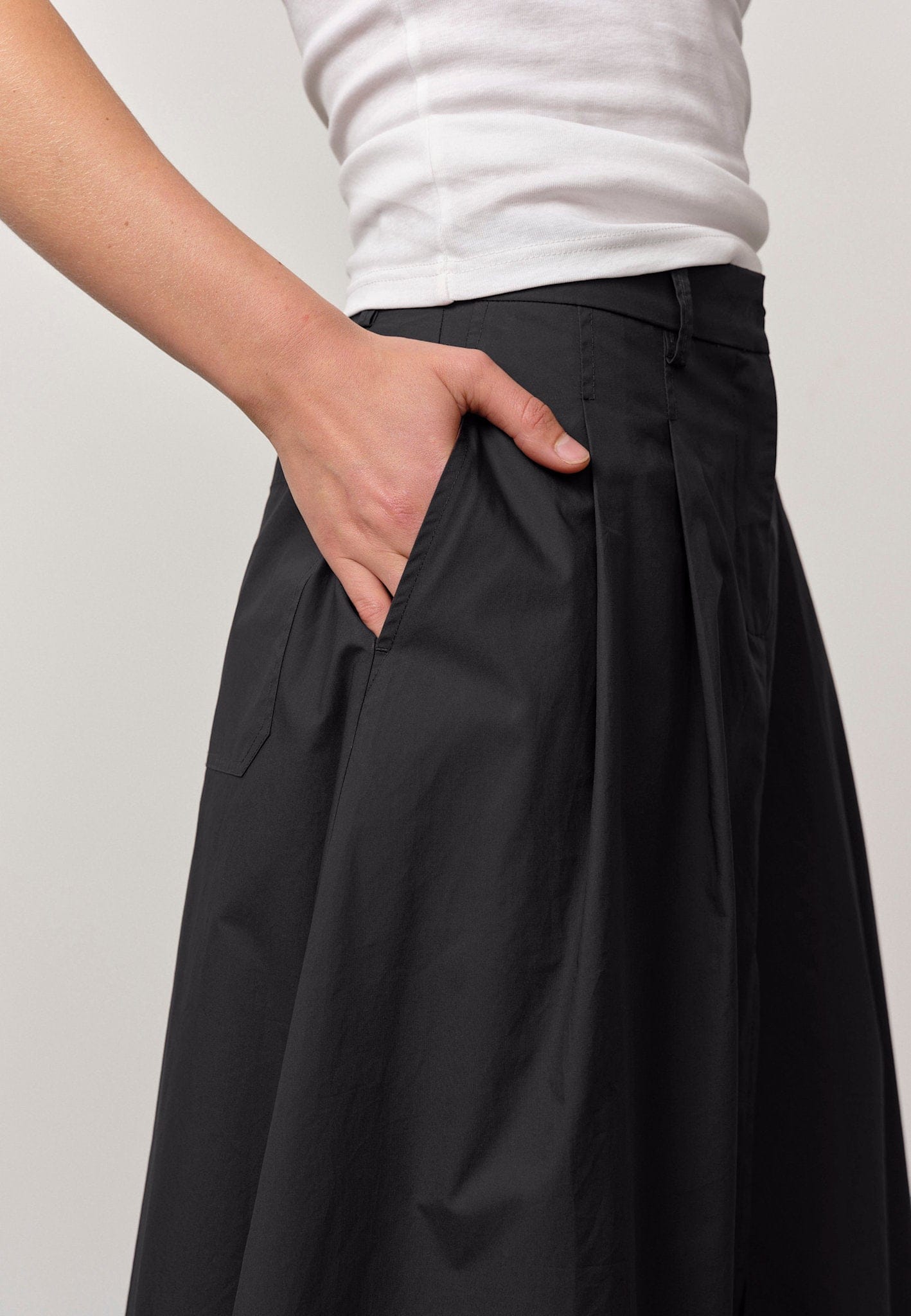 Bryan Skirt - Navy made by HERSKIND