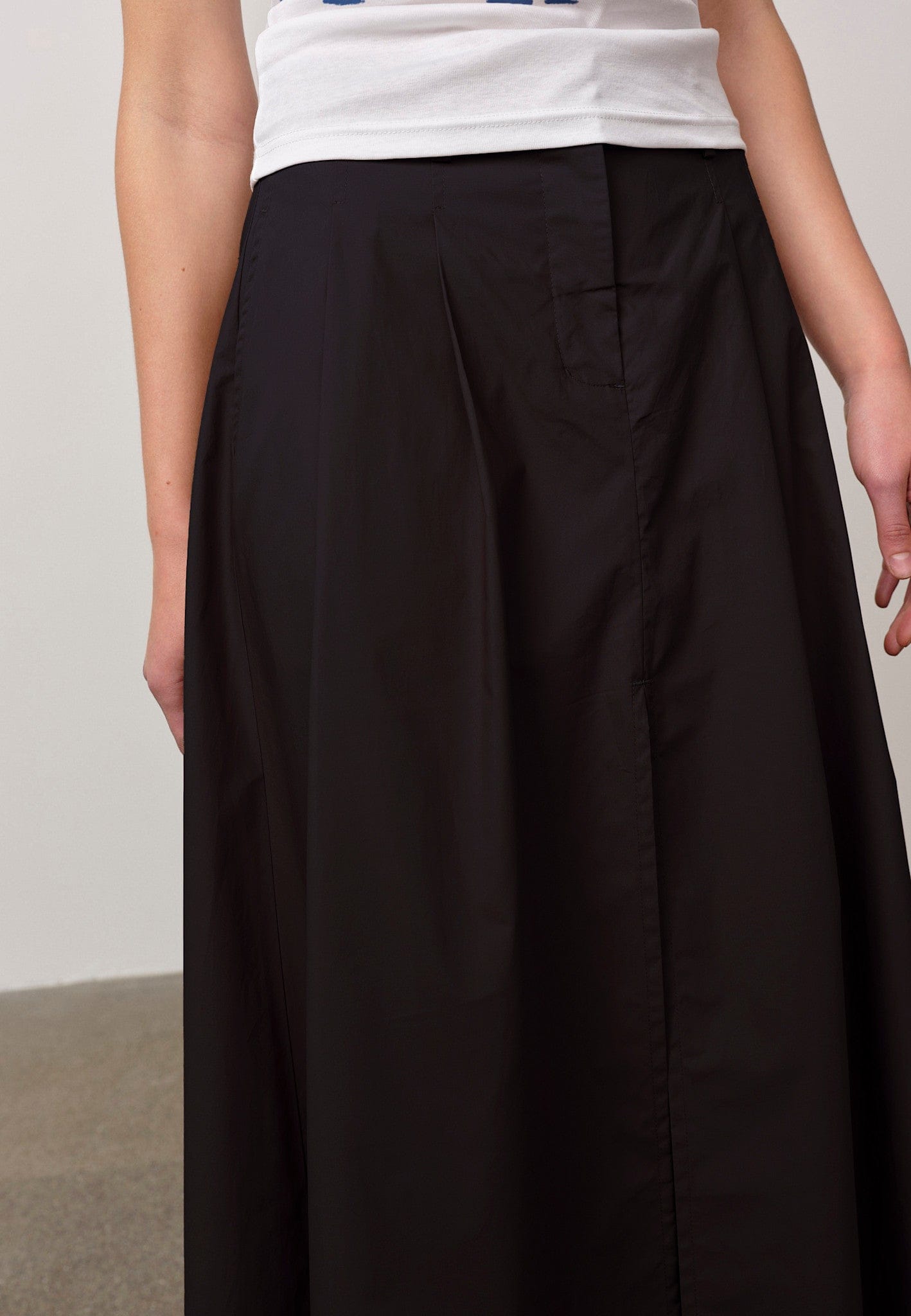 Bryan Skirt - Navy made by HERSKIND