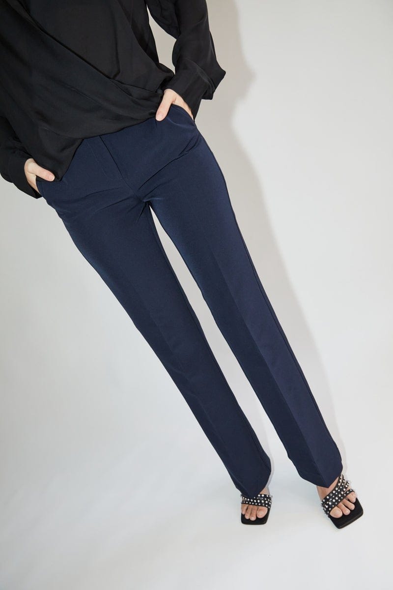 Nanna Pants - Navy made by HERSKIND