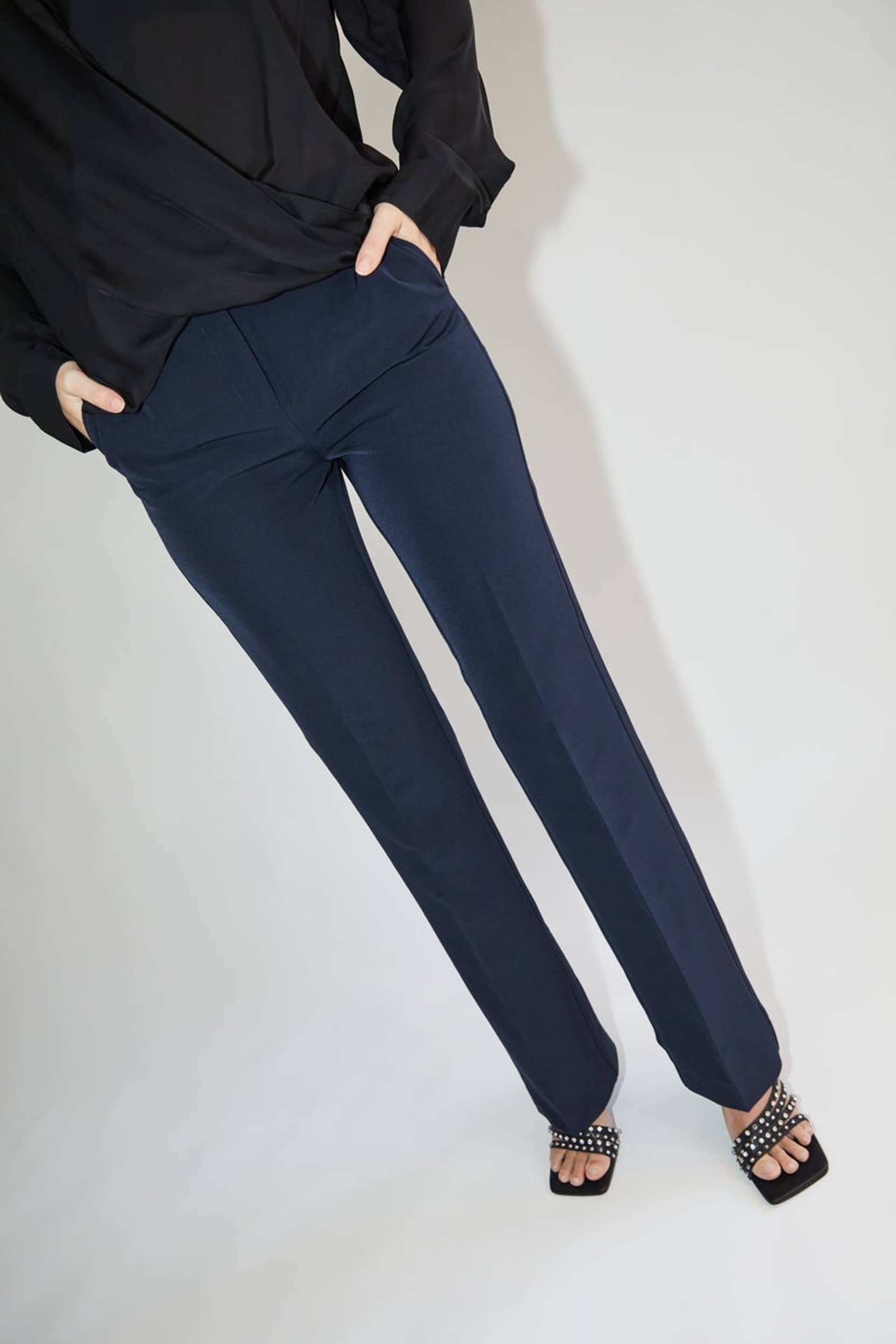 Nanna Pants - Navy made by HERSKIND