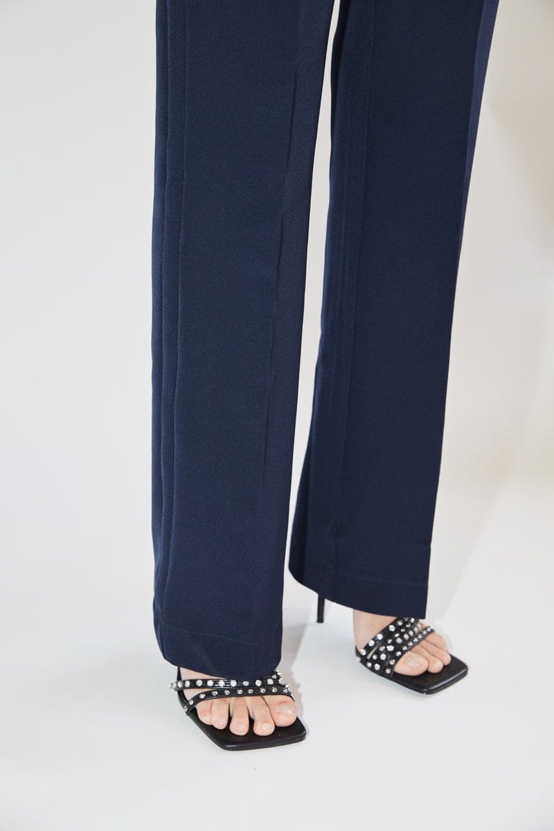 Nanna Pants - Navy made by HERSKIND