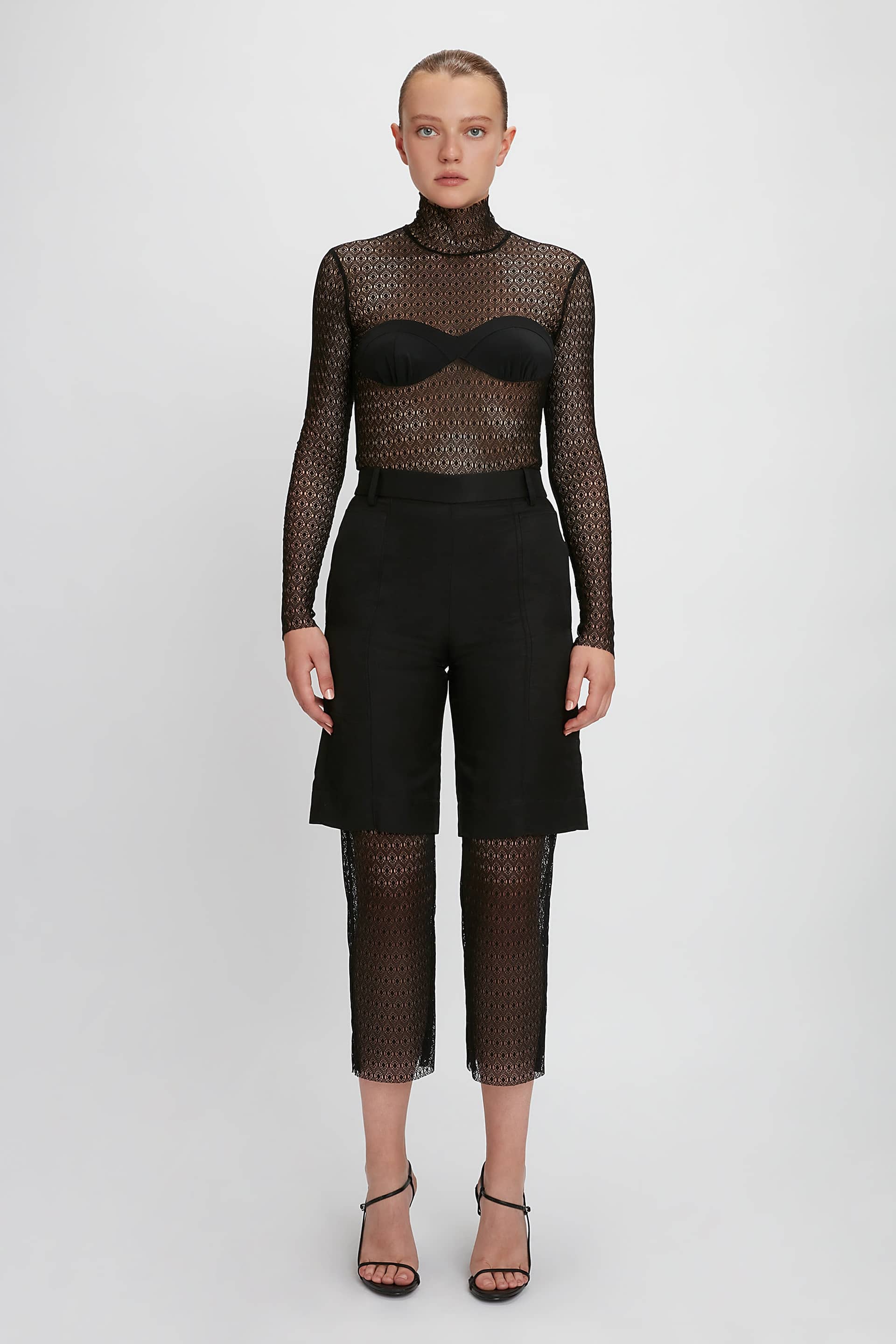 LONG-SLEEVED TURTLENECK TOP made by YIBRI