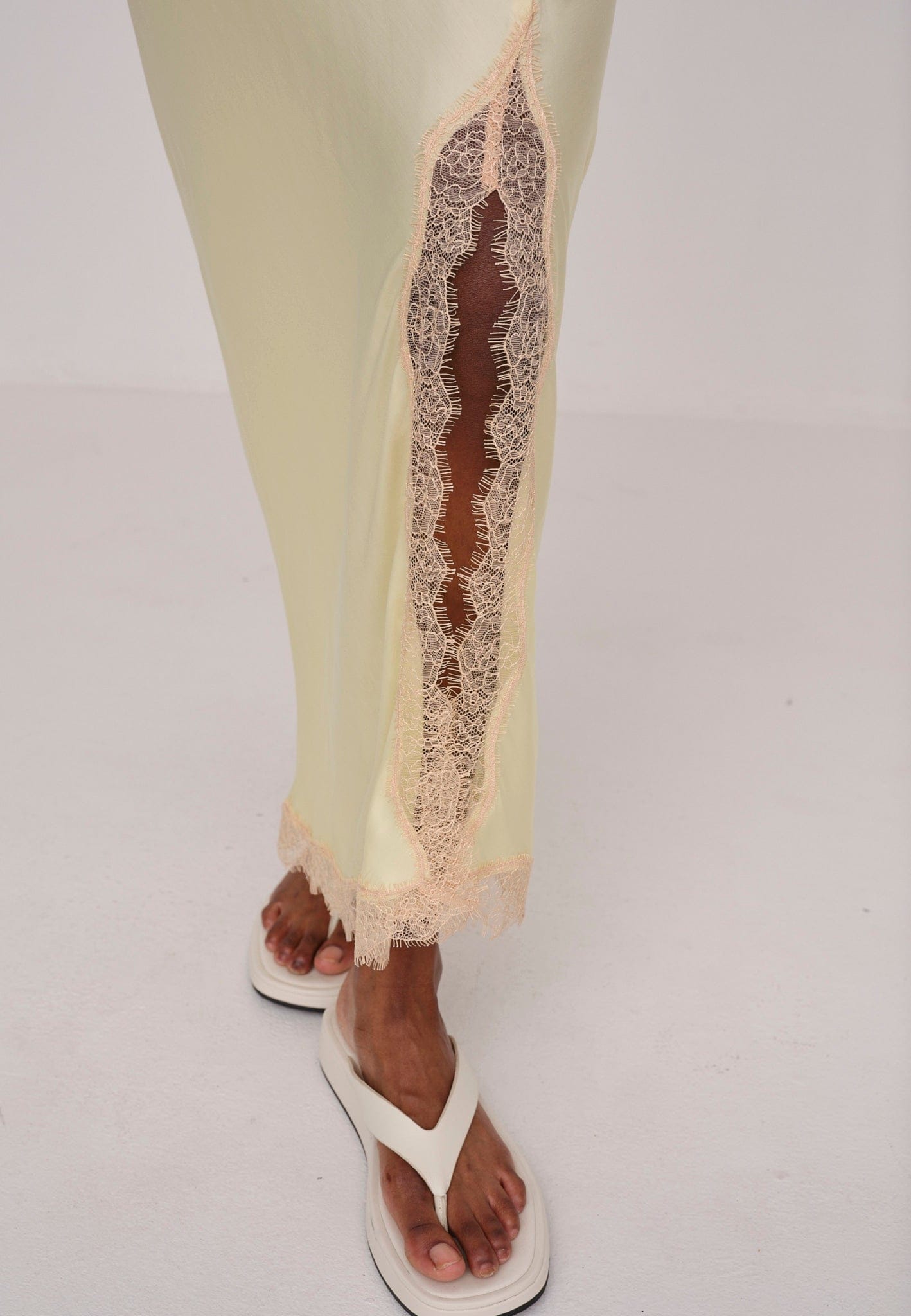 Jonathan Dress - Ice Yellow made by HERSKIND