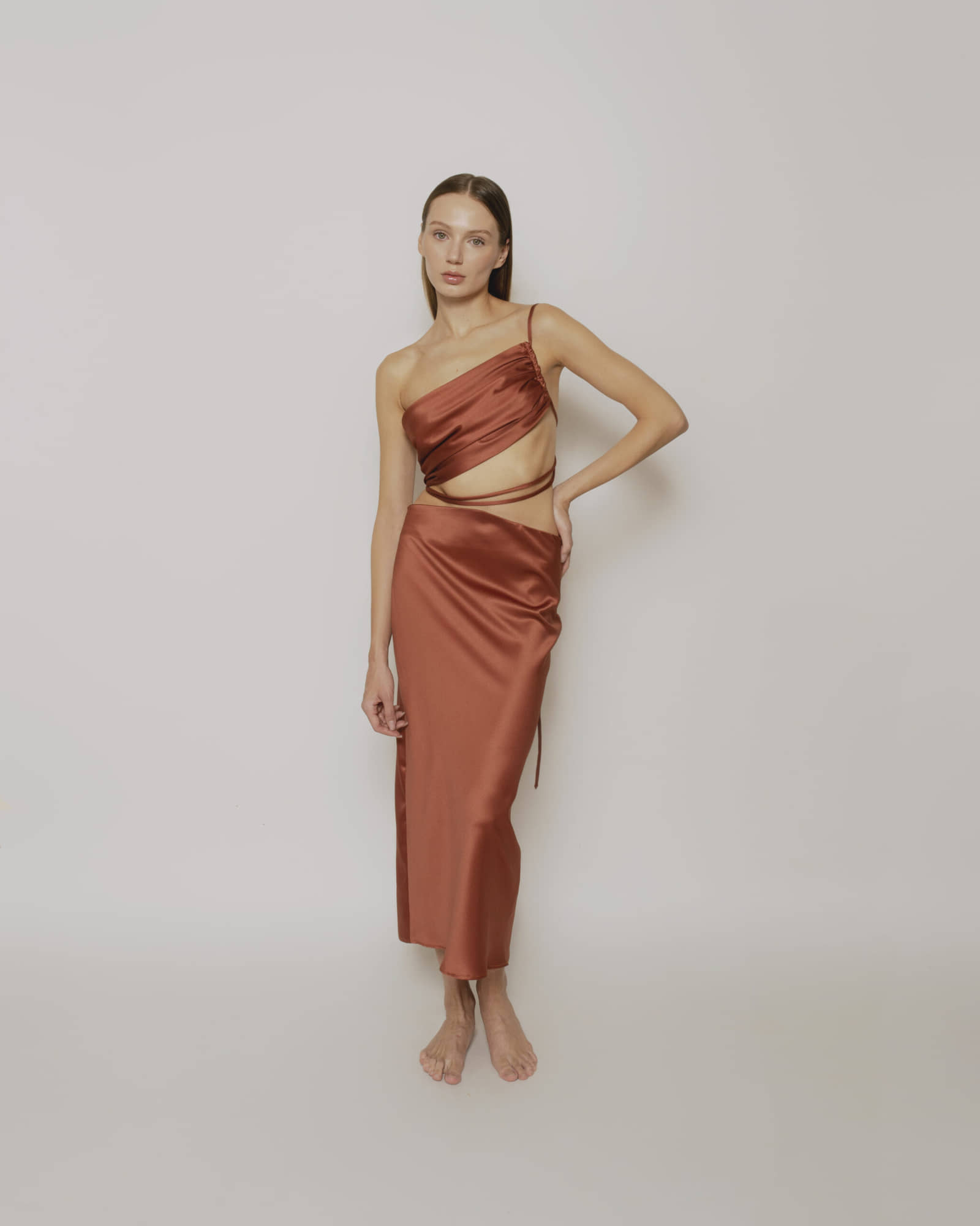 MOSS COPPER SET in Red made by Camila Sarmiento