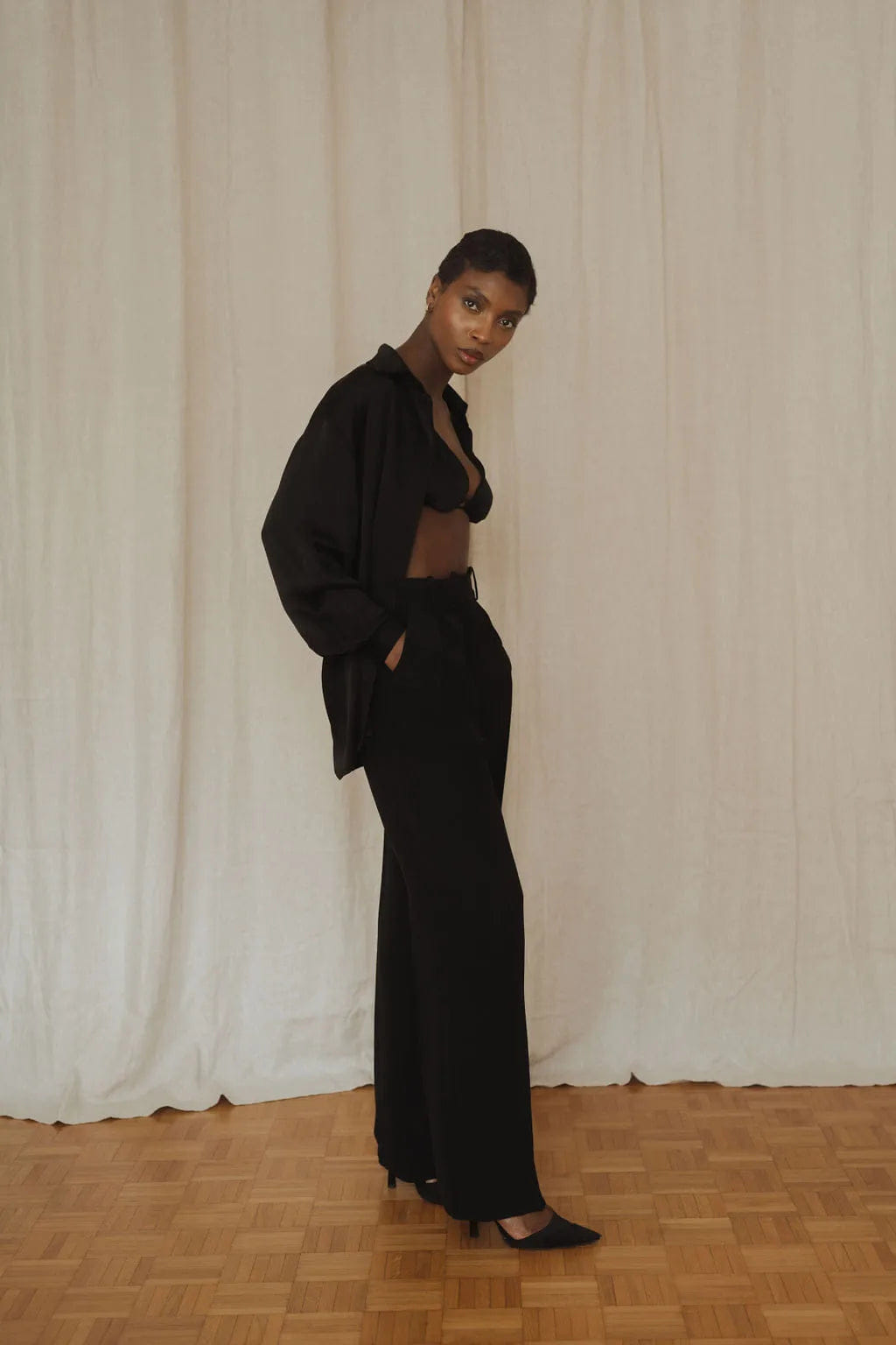 High waisted pants for women - black color - 100% Silk made by MORACÉE