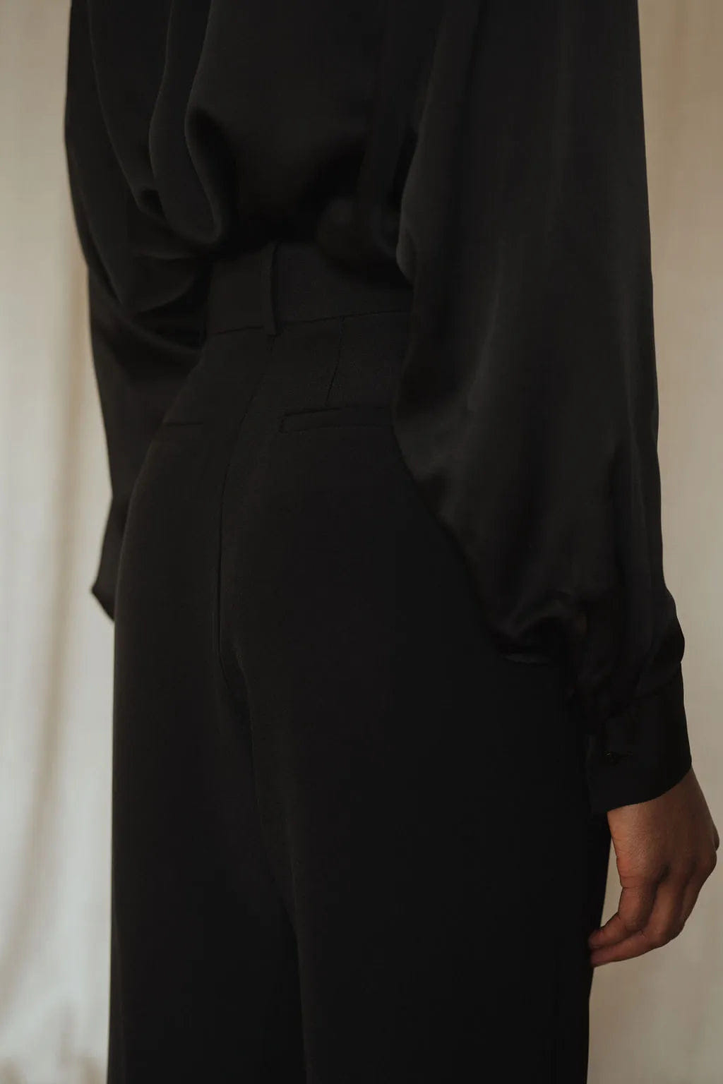 High waisted pants for women - black color - 100% Silk made by MORACÉE
