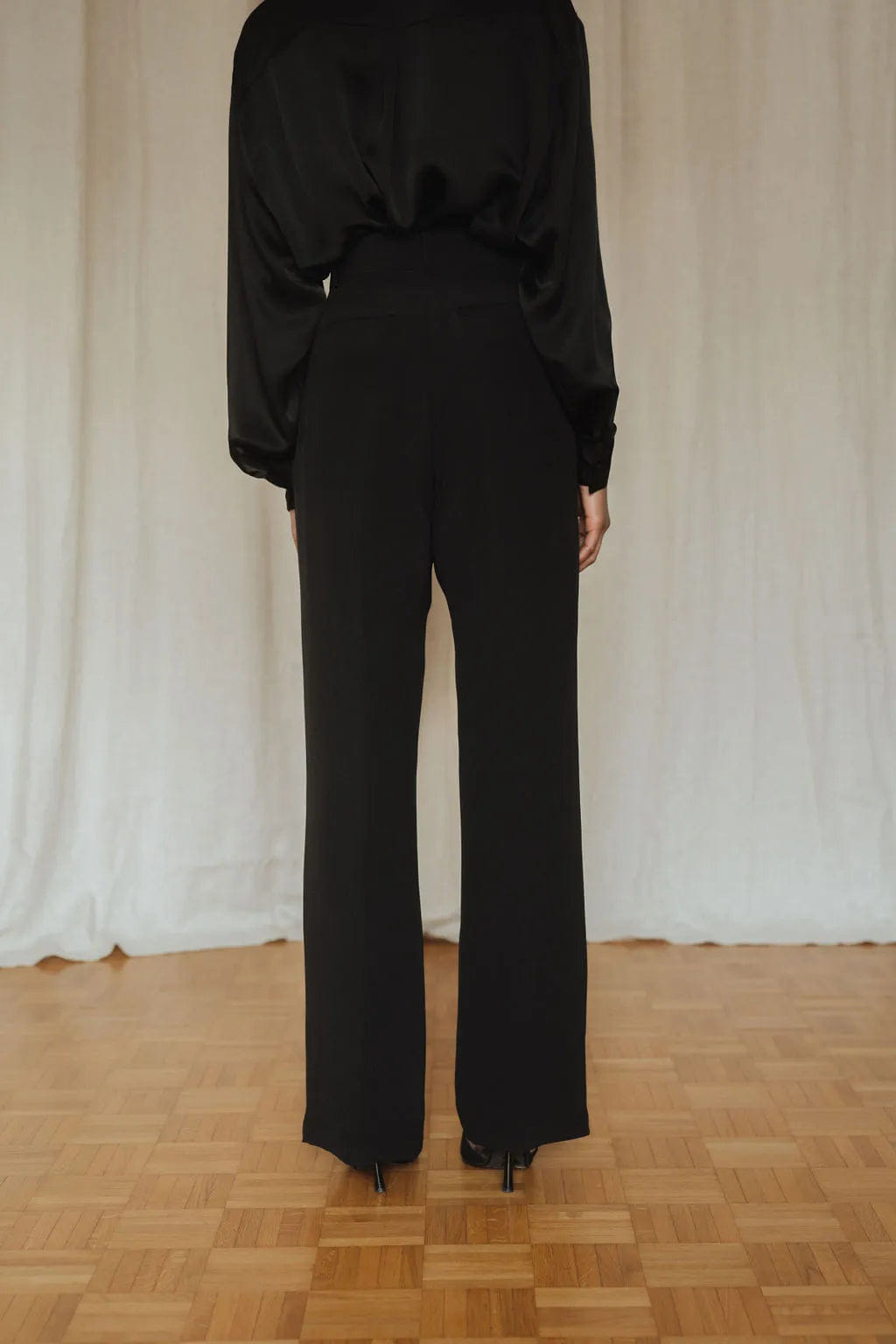 High waisted pants for women - black color - 100% Silk made by MORACÉE