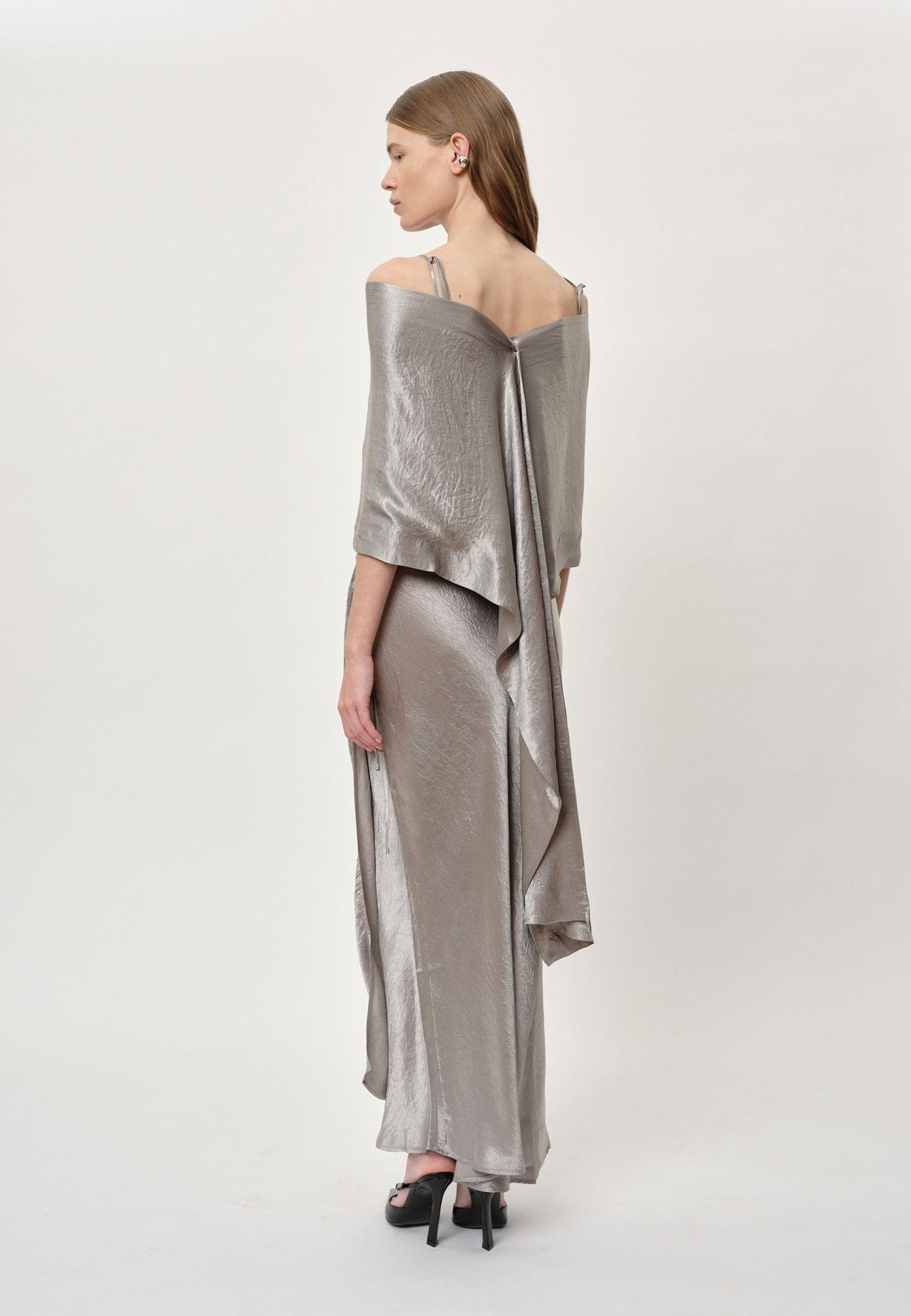 Sawyer Cape - Pearl Grey made by HERSKIND