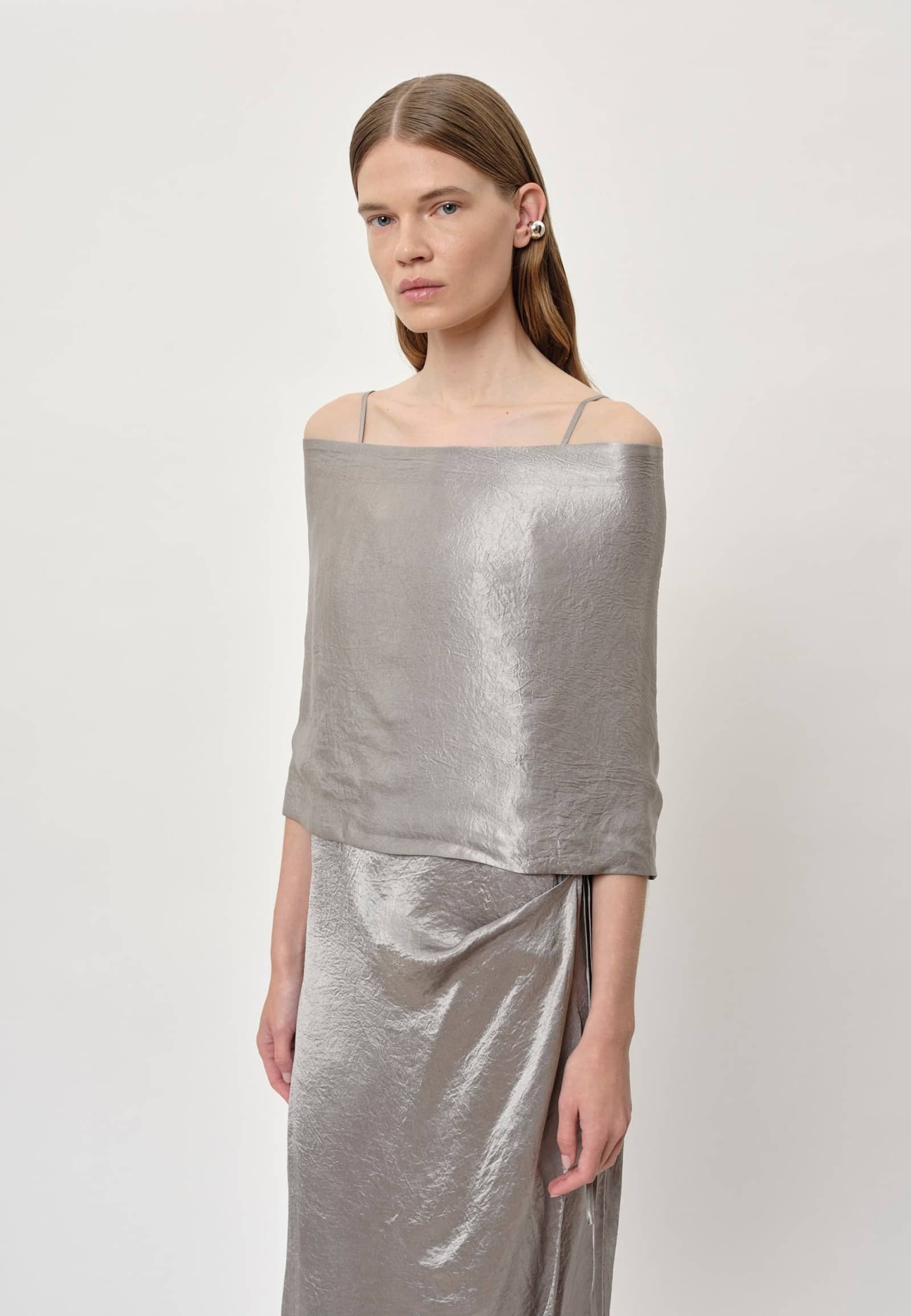 Sawyer Cape - Pearl Grey made by HERSKIND