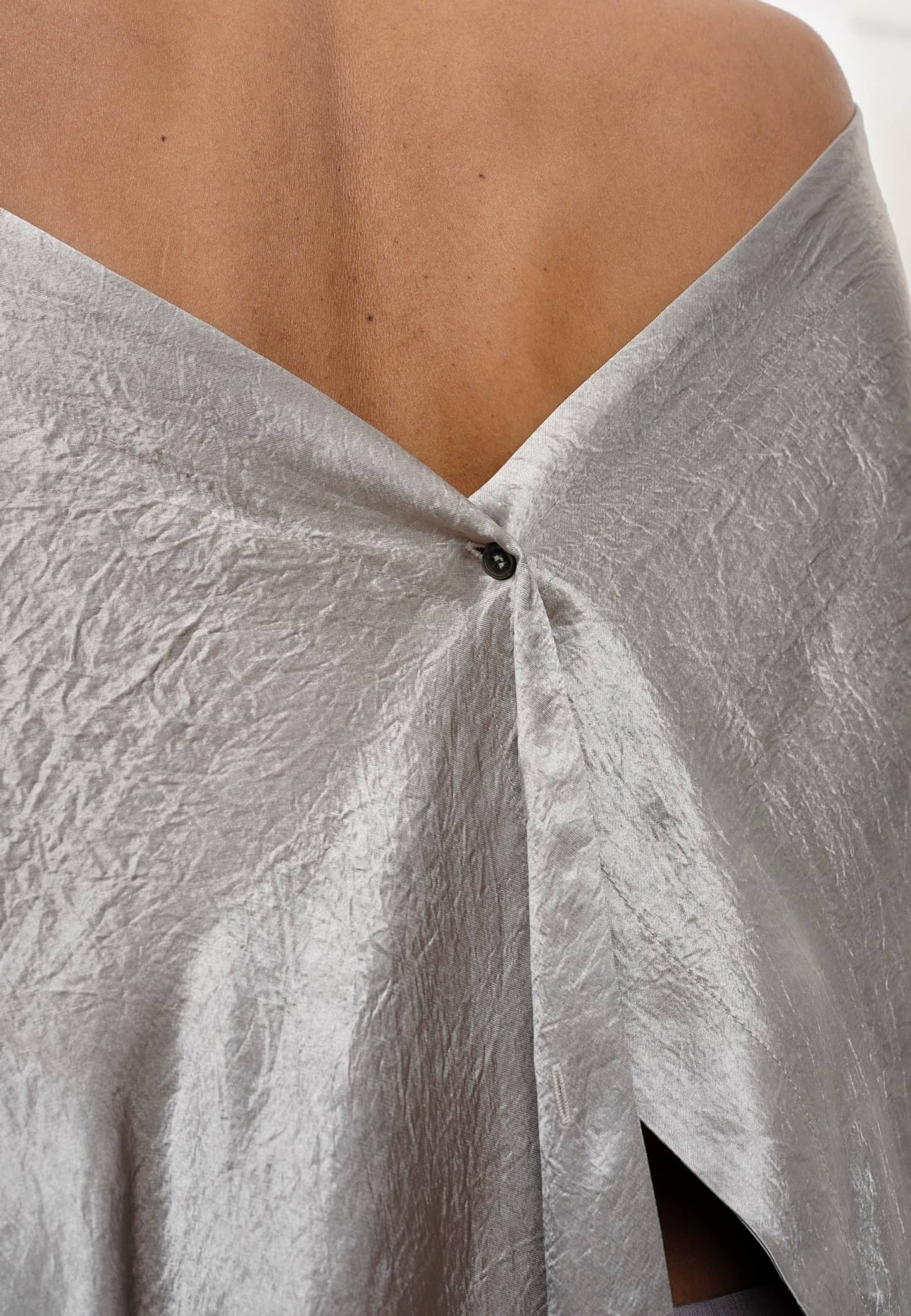 Sawyer Cape - Pearl Grey made by HERSKIND