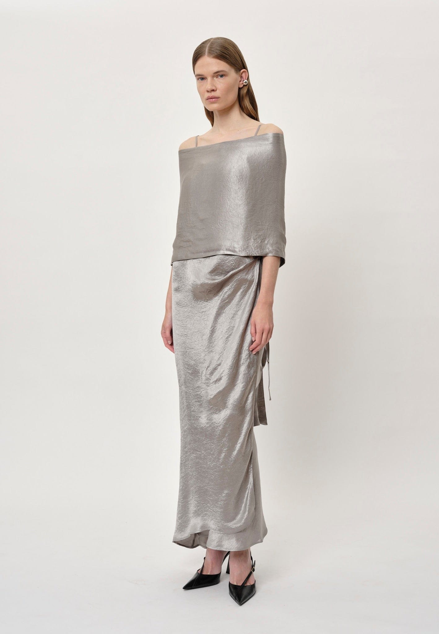 Sawyer Cape - Pearl Grey made by HERSKIND