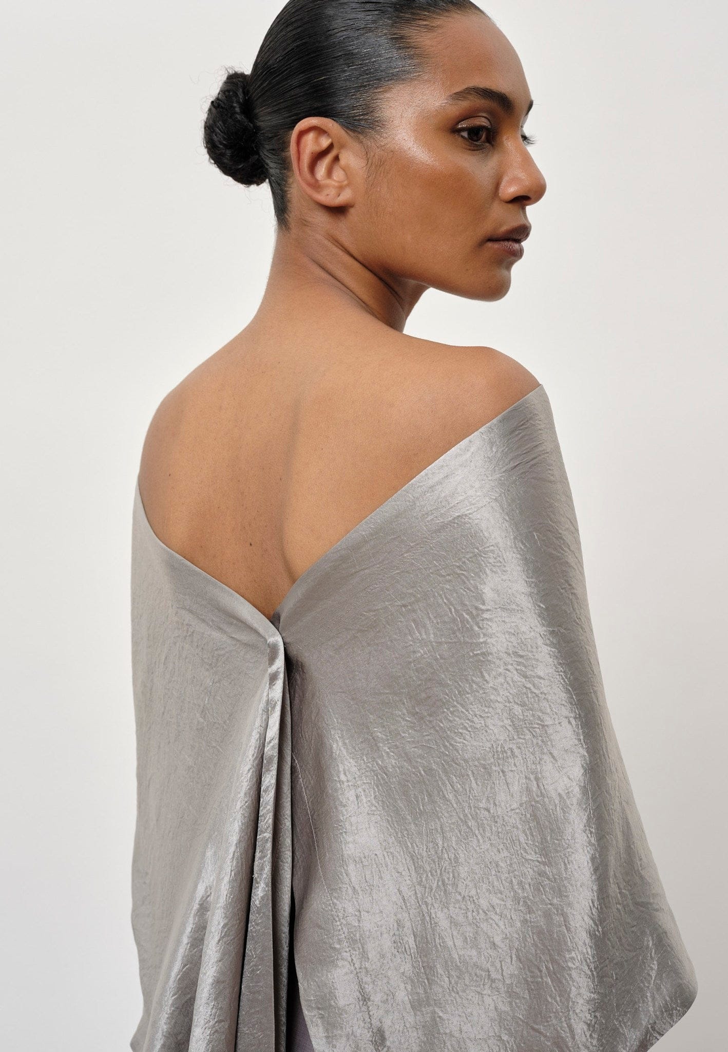 Sawyer Cape - Pearl Grey made by HERSKIND