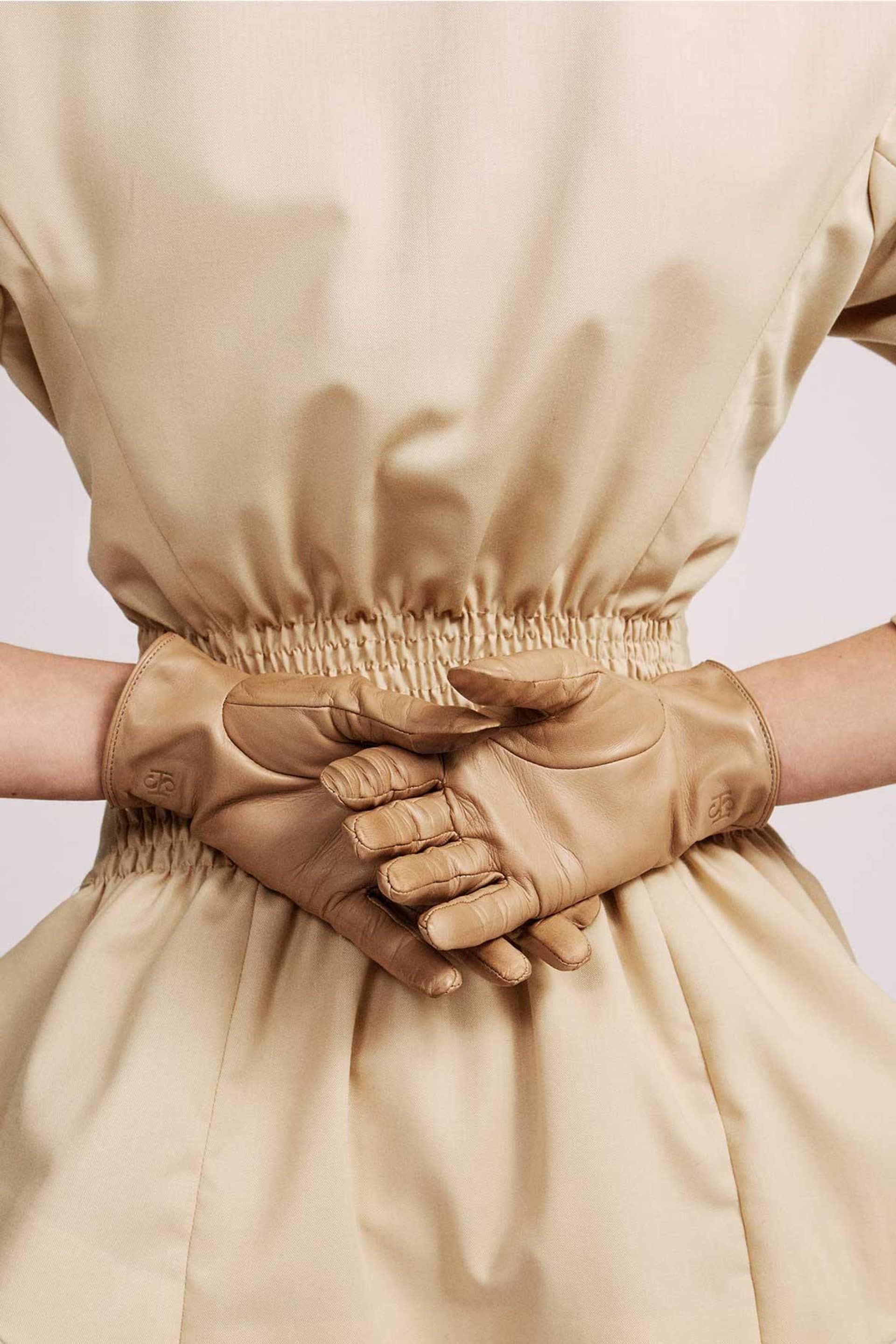 Essentials Unlined Beige made by Handsome Stockholm