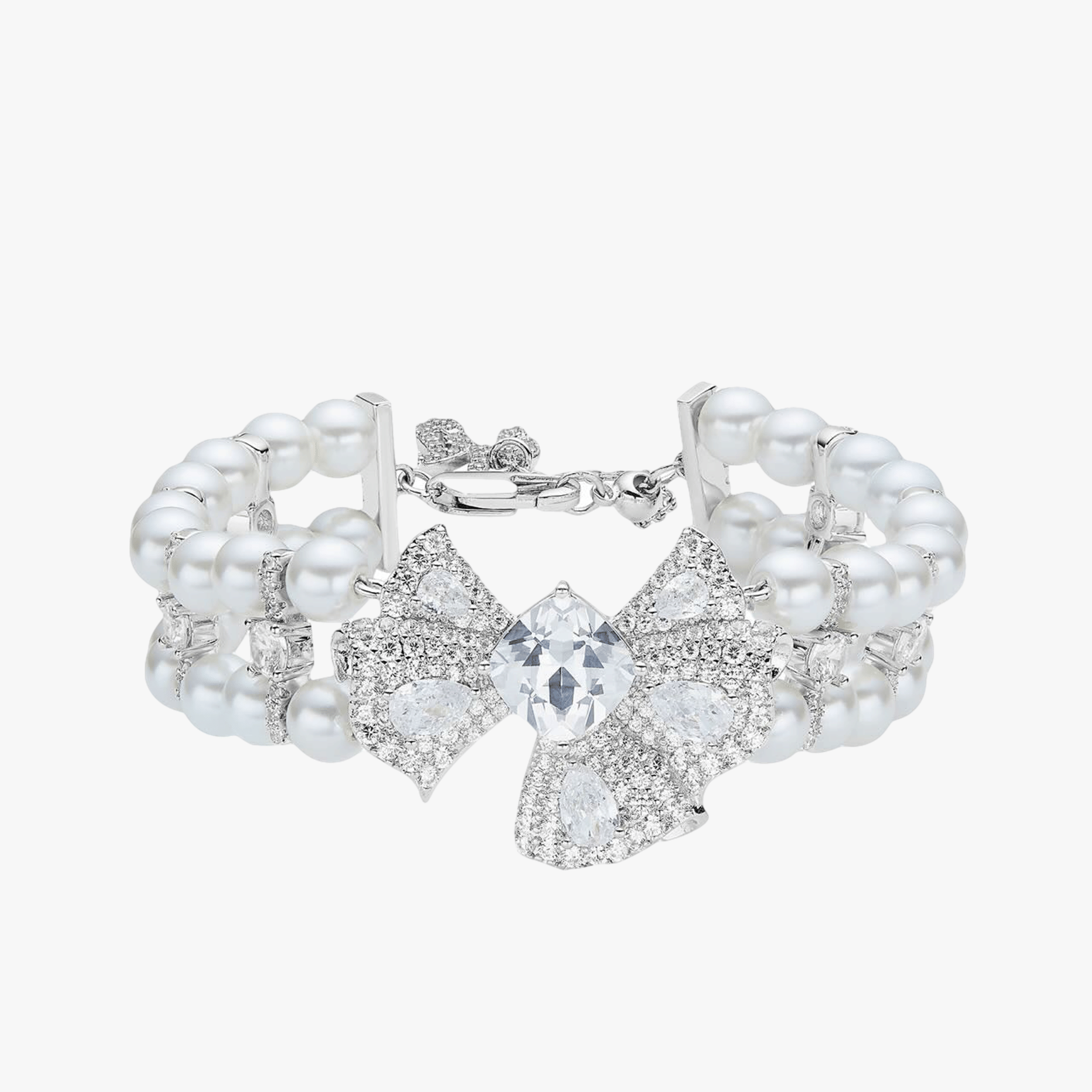 Juliet Pearl Bracelet in White made by Nana Jacqueline