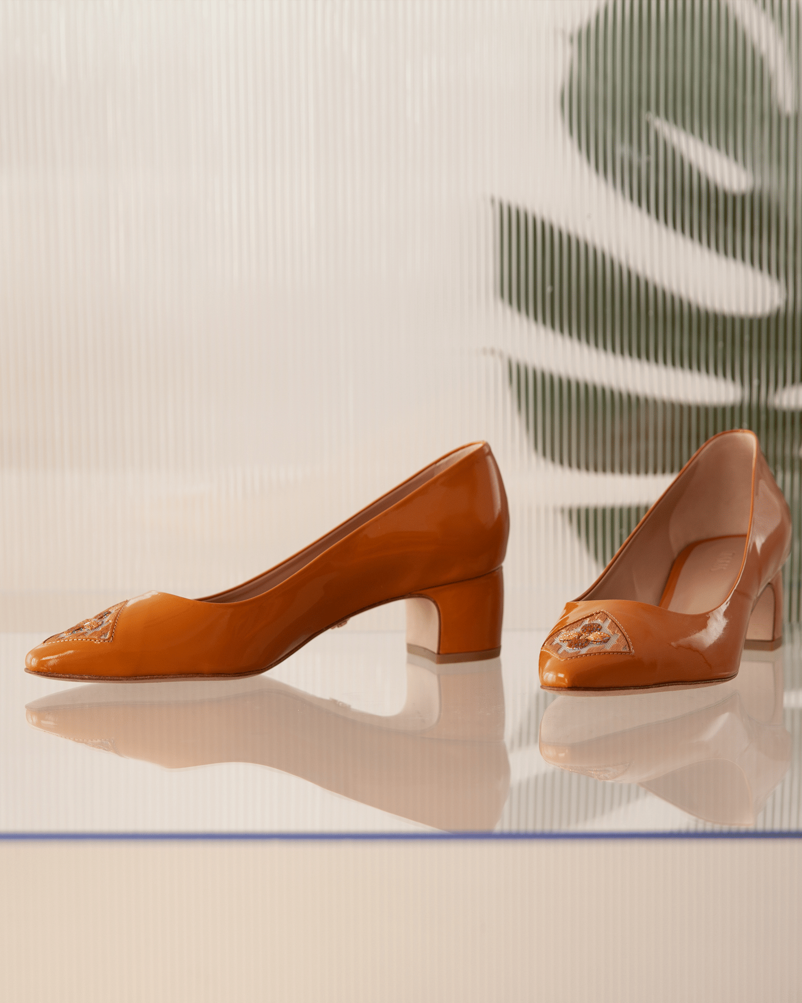 Fiorellini Pump Leather 45 Peru Brown in Brown made by ATANA