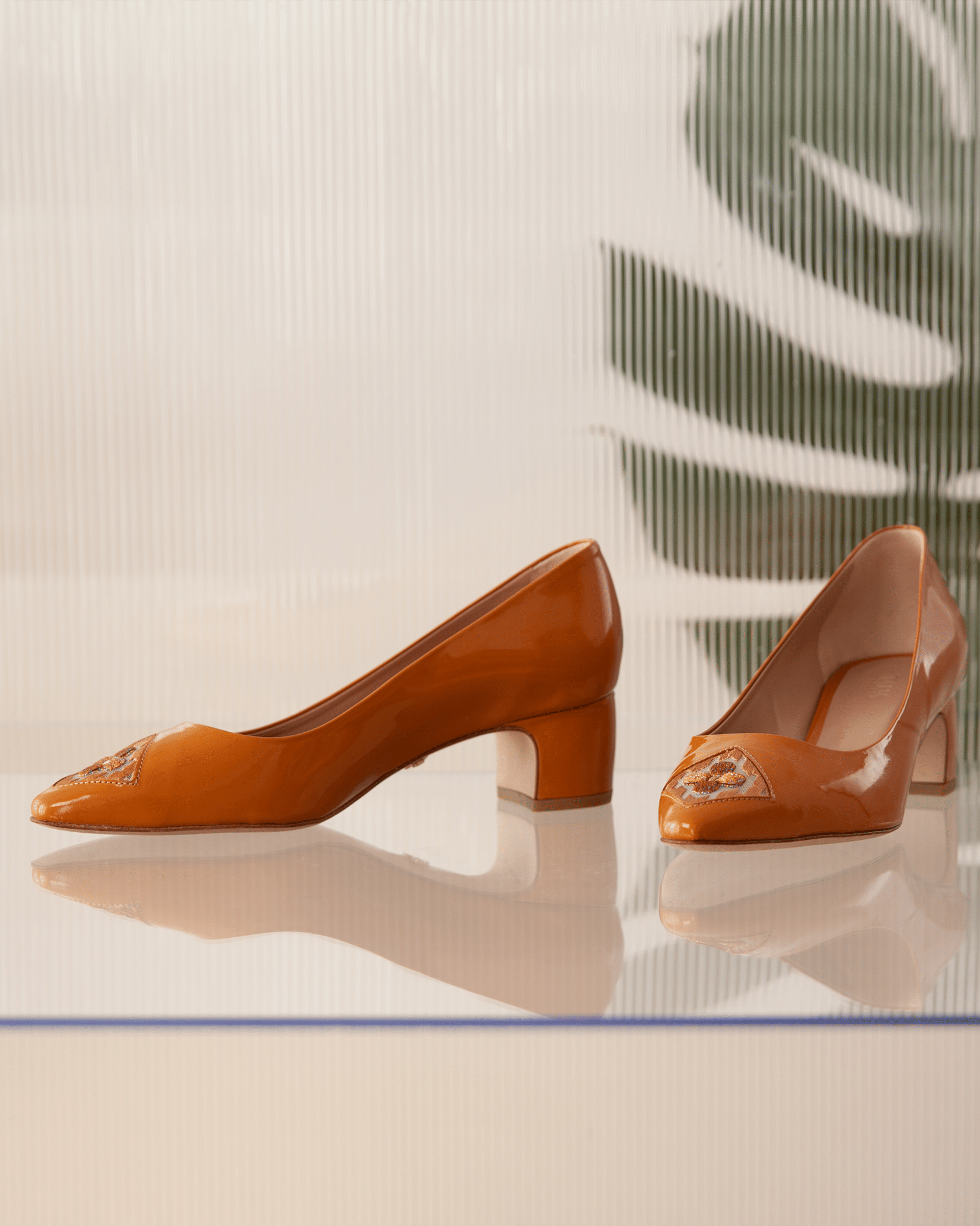 Fiorellini Pump Leather 45 Peru Brown in Brown made by ATANA