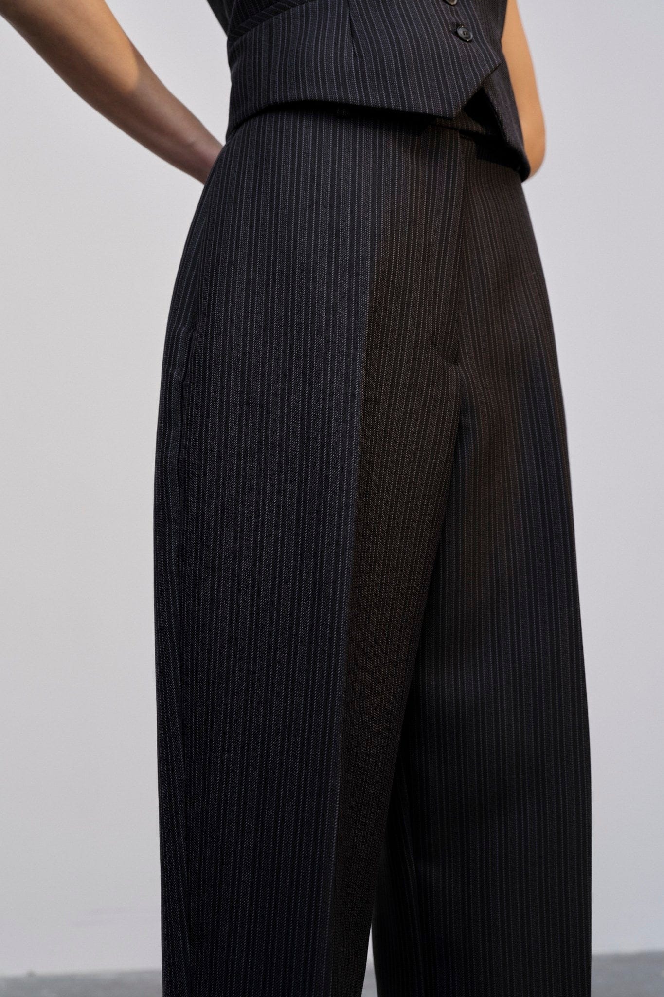 Olsen Pants - Pinstripe made by HERSKIND