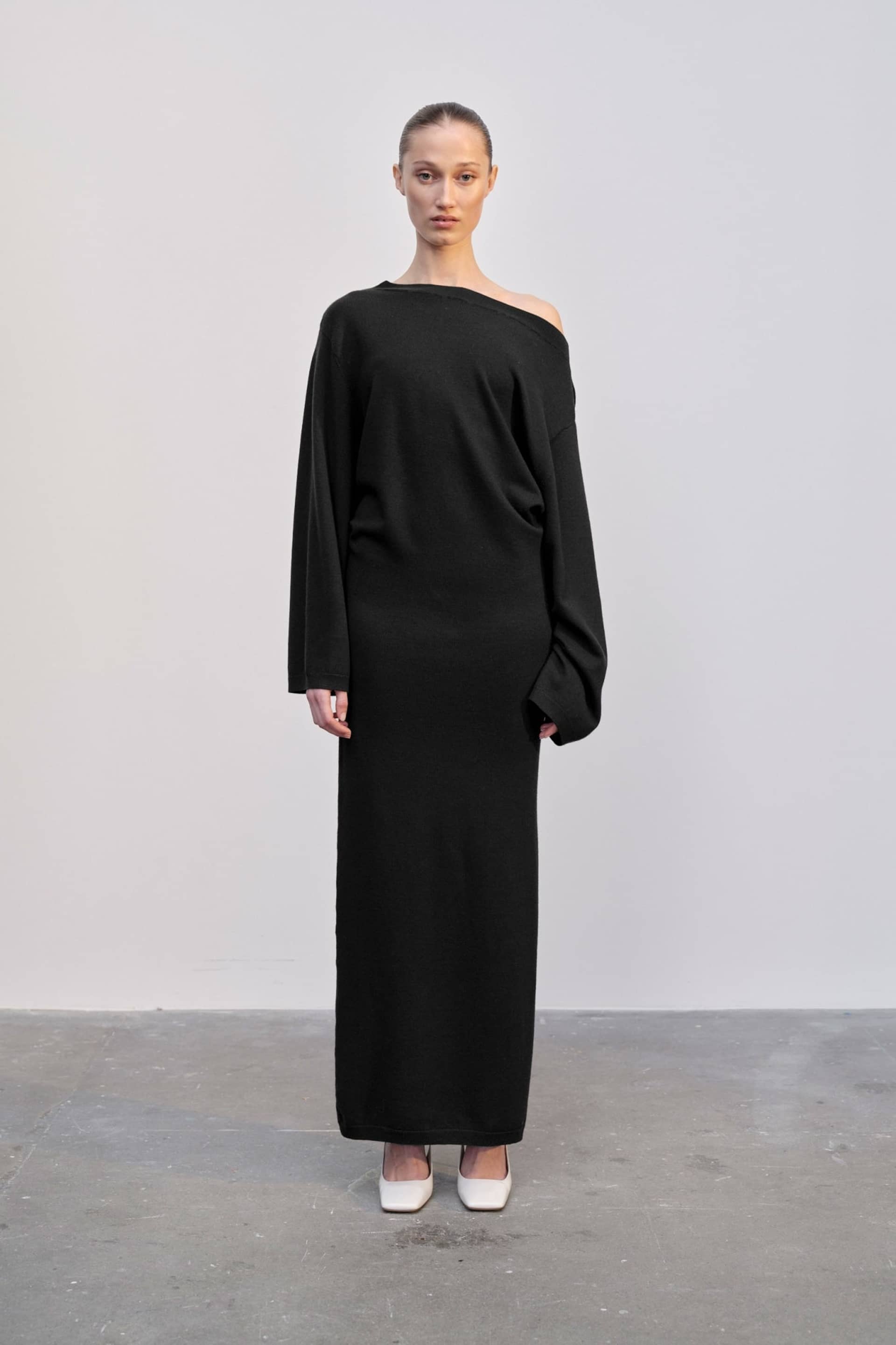 Isabella Knit Dress - Black made by HERSKIND