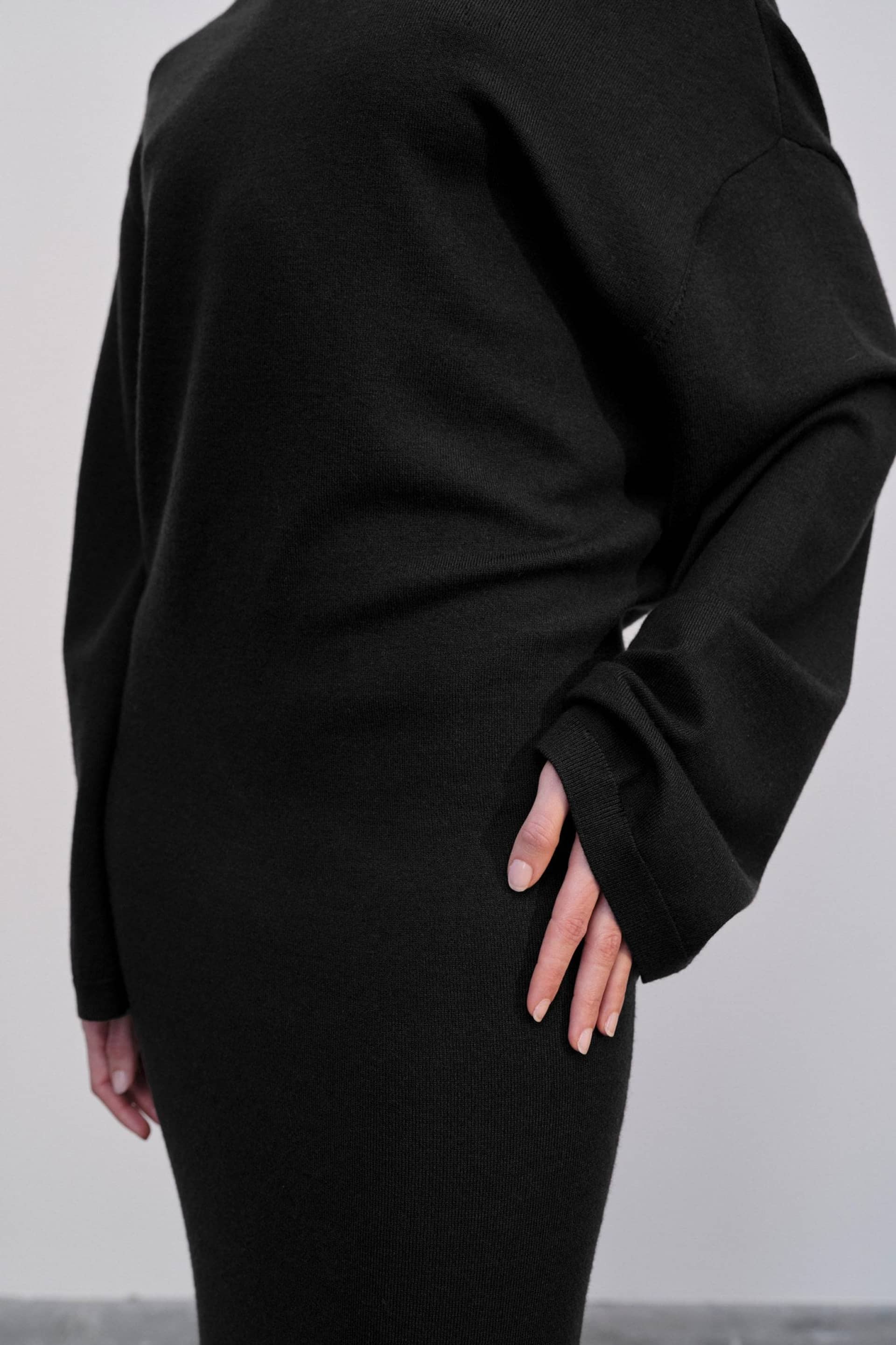 Isabella Knit Dress - Black made by HERSKIND