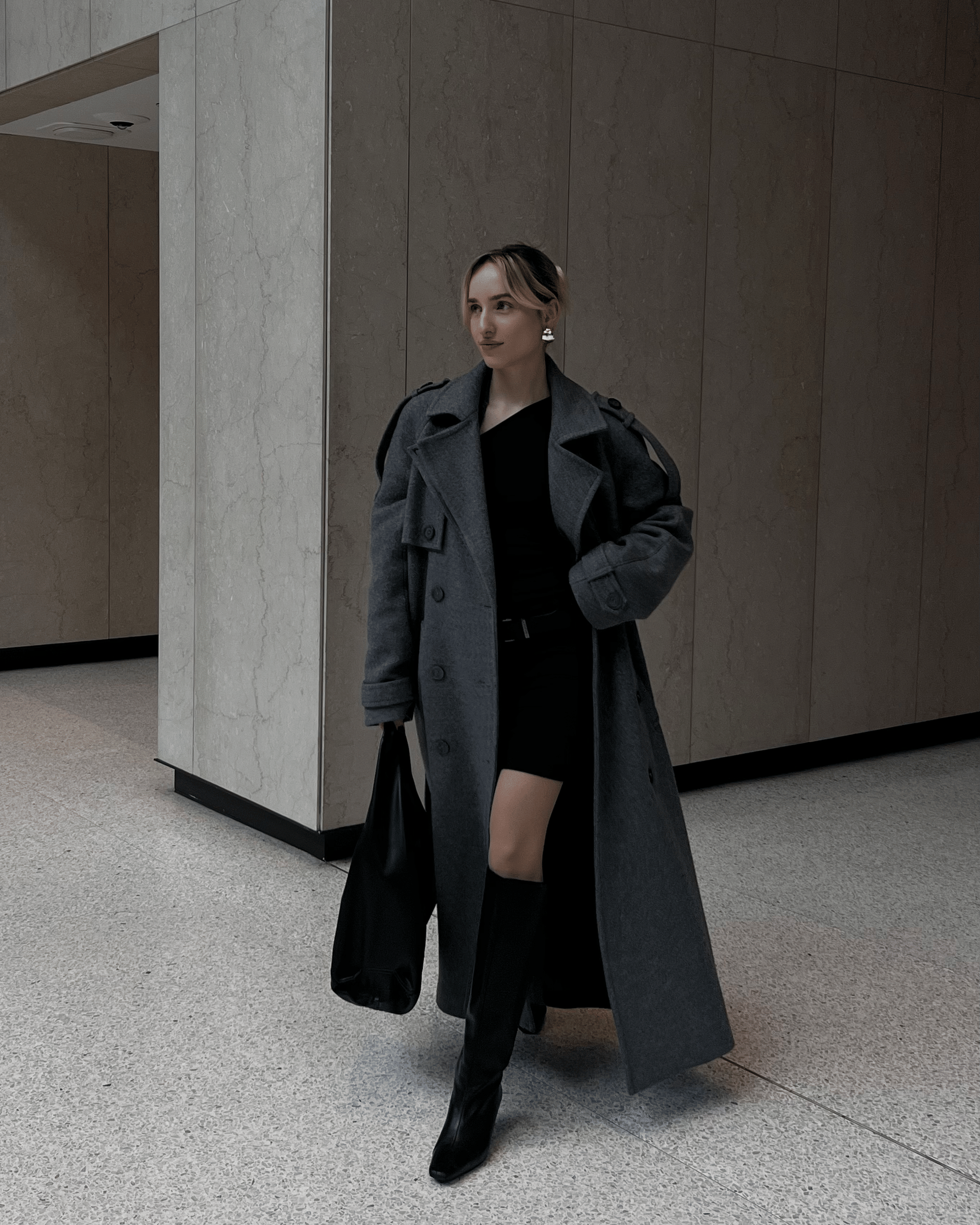 Yoko Wool Coat in gray made by Wiktoria Frankowska