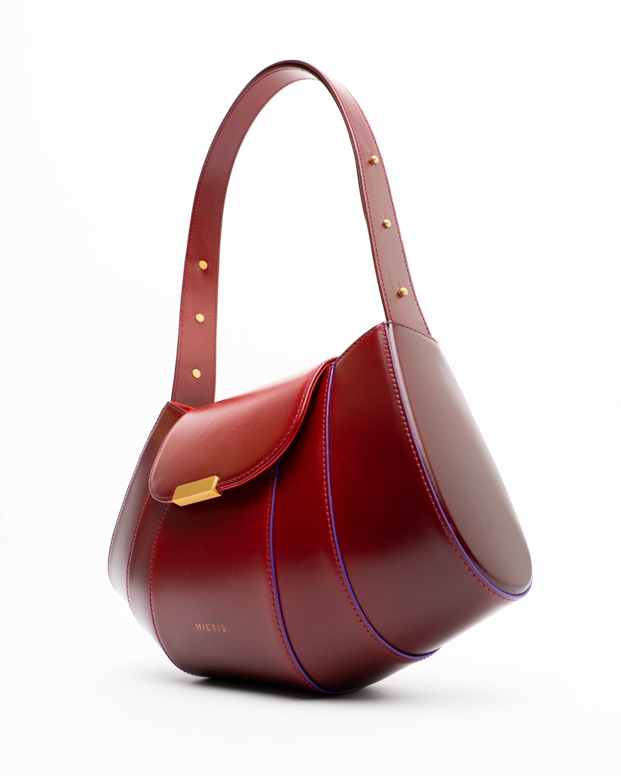 Tatu Hobo Wine Fumeé made by Mietis