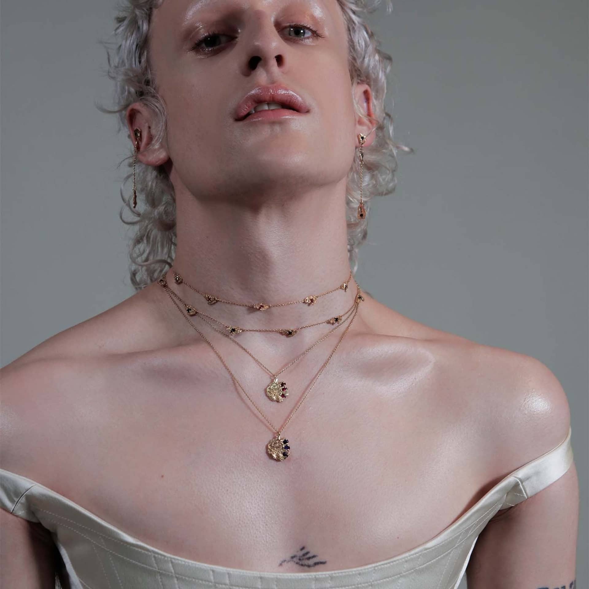 Ziyo Sapphire Necklace made by Loveness Lee