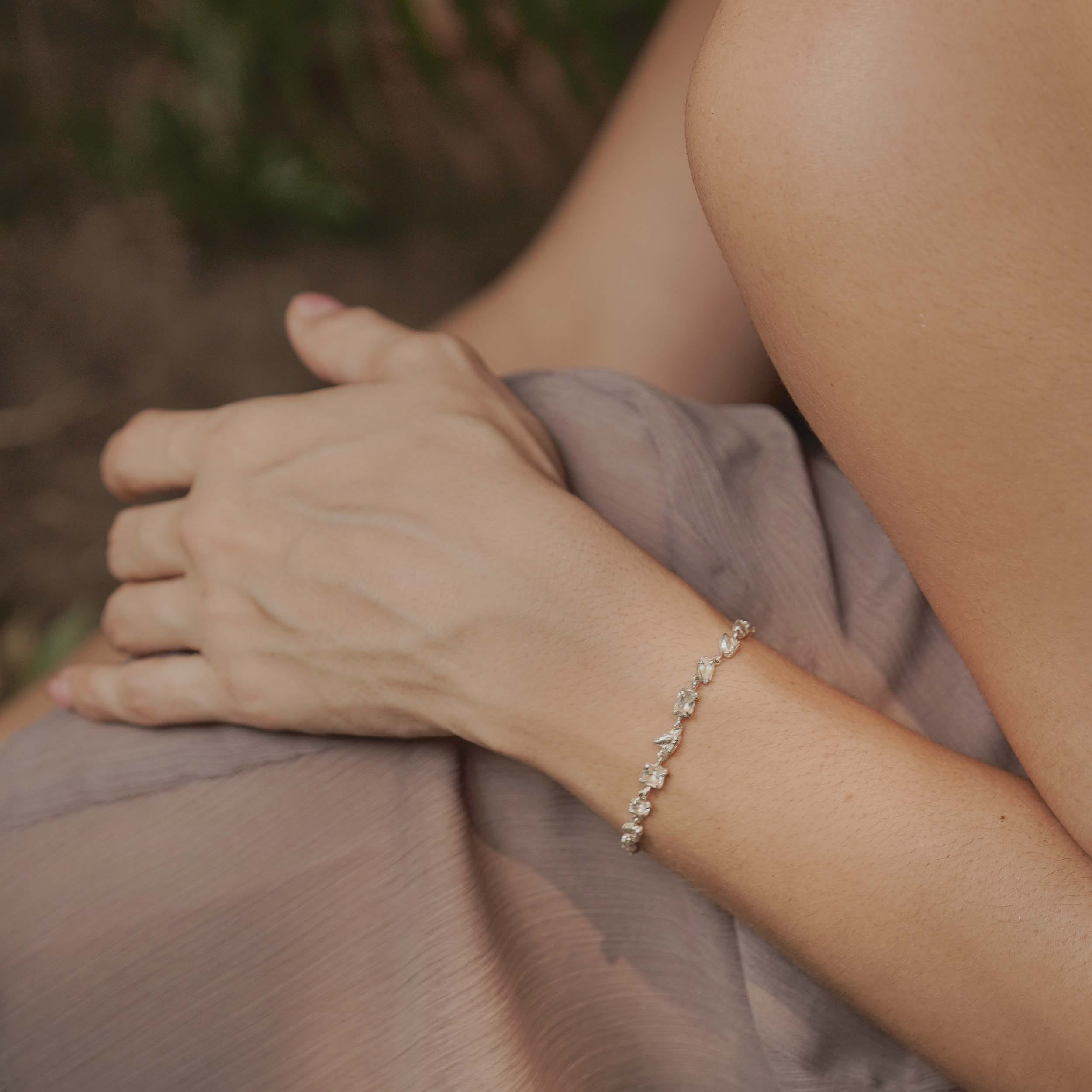 Ara White Sapphire Argenti Bracelet made by Loveness Lee