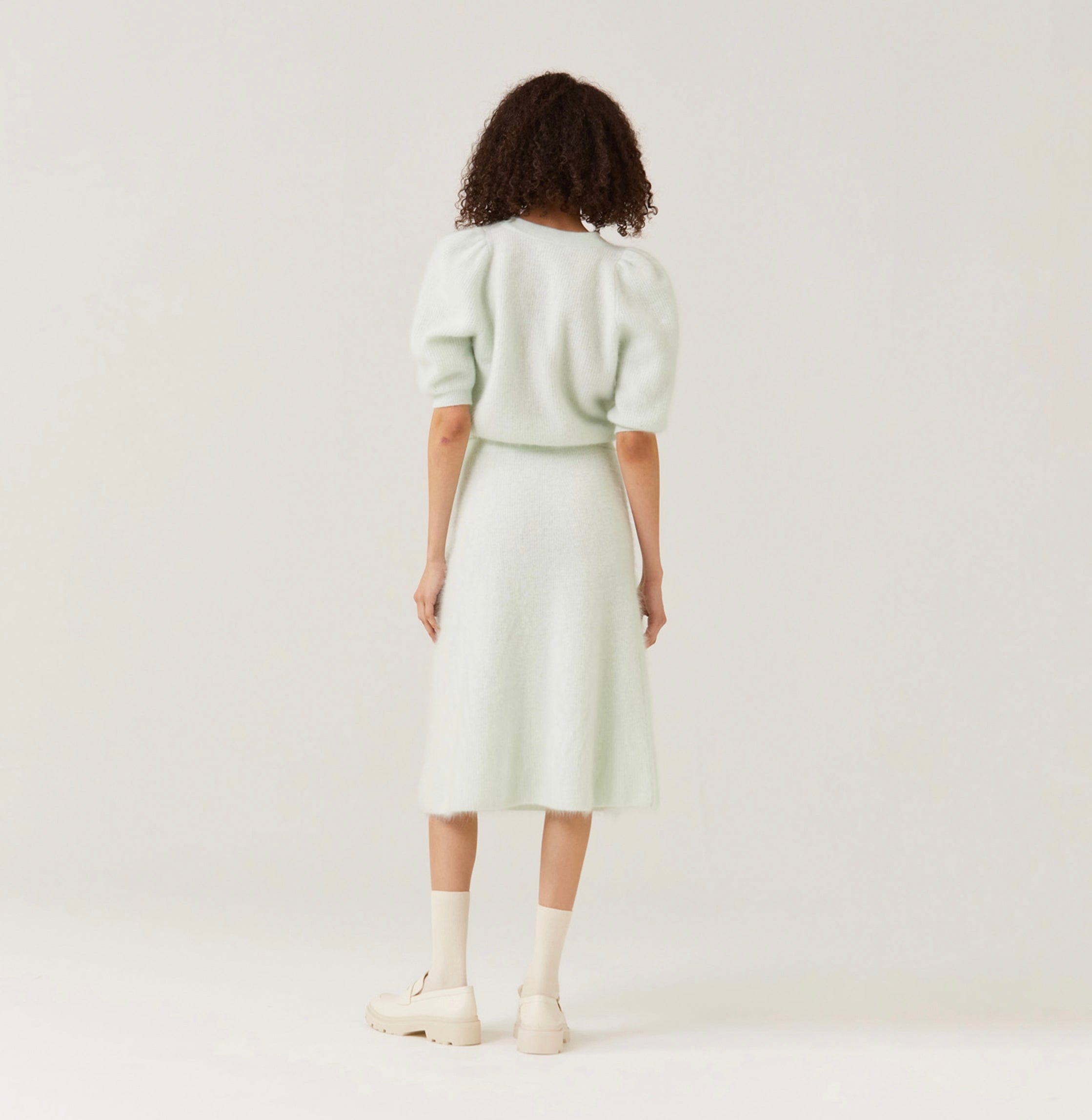 FLUFFY BALLOON-SLEEVED CASHMERE CARDIGAN WITH FAUX FUR COLLAR in Green made by CRUSH Collection