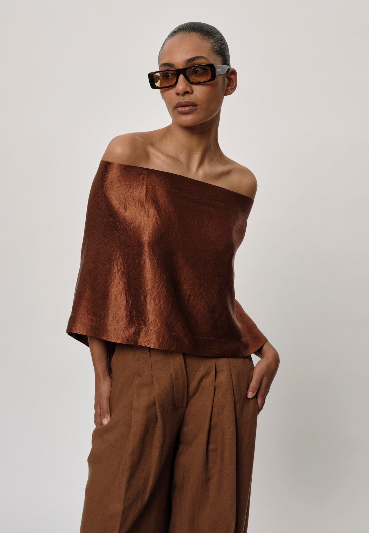 Sawyer Cape - Toffee made by HERSKIND
