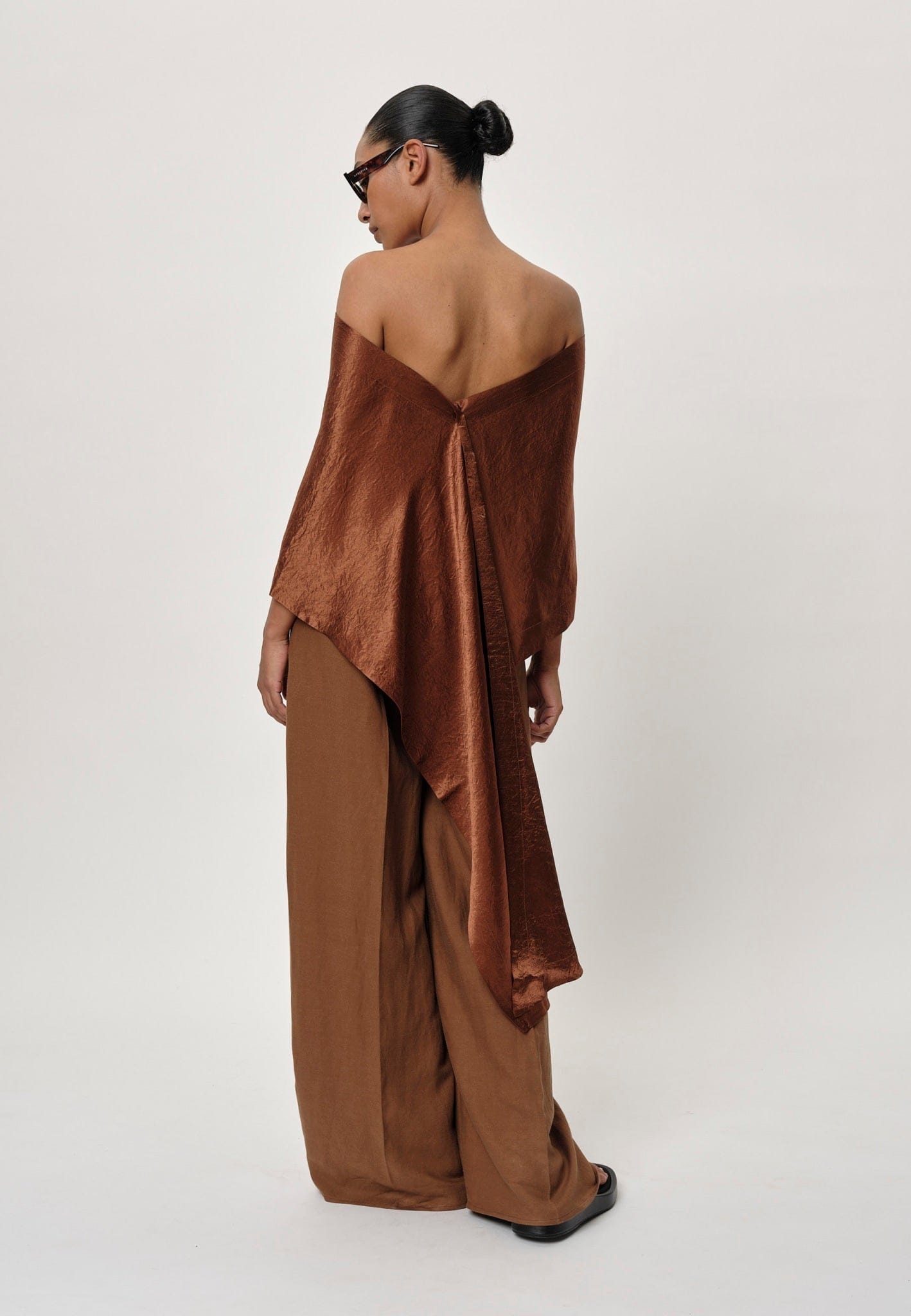 Sawyer Cape - Toffee made by HERSKIND