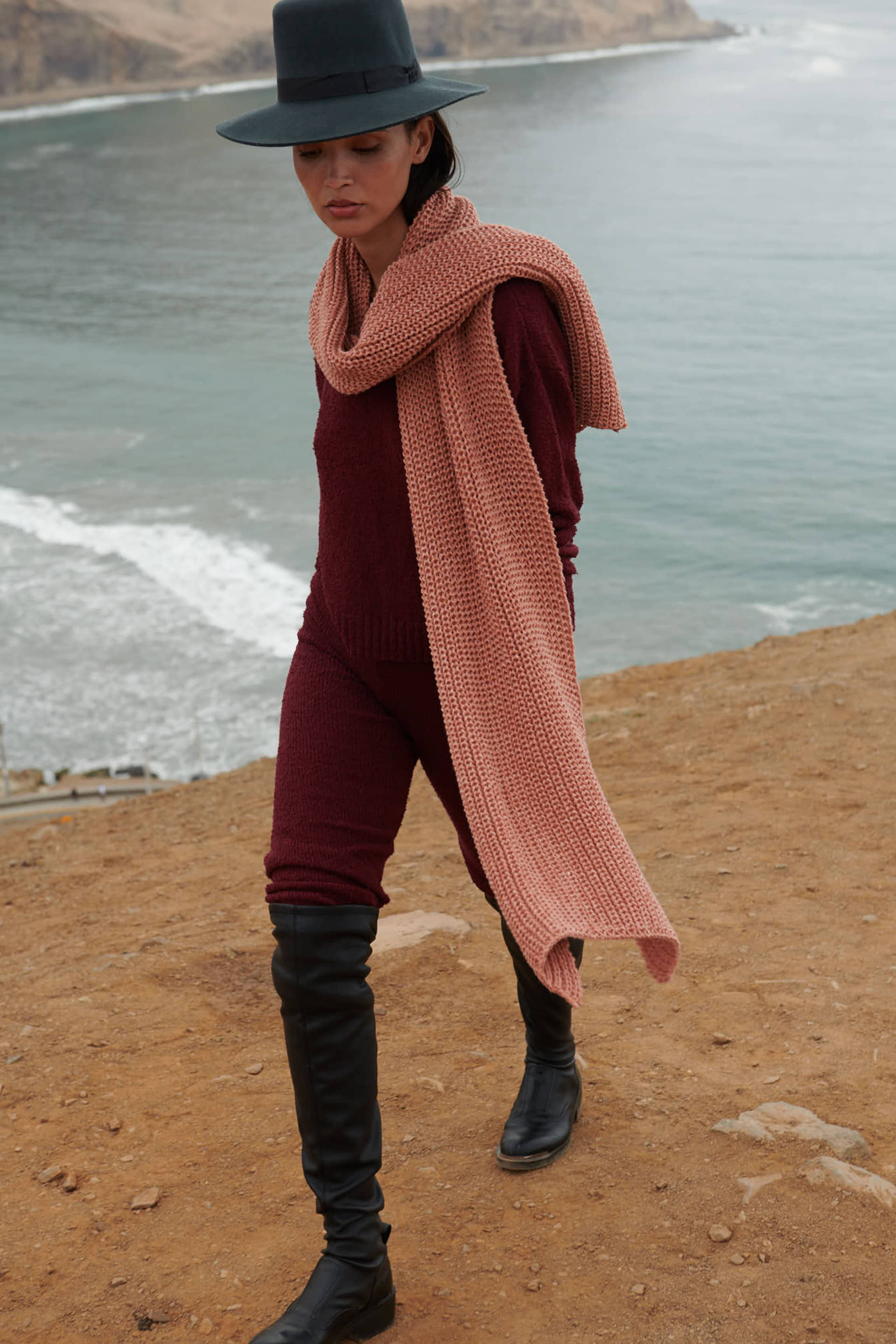 Lounge set: OLIVE sweater + LUCUMA pant in Red made by AYNI