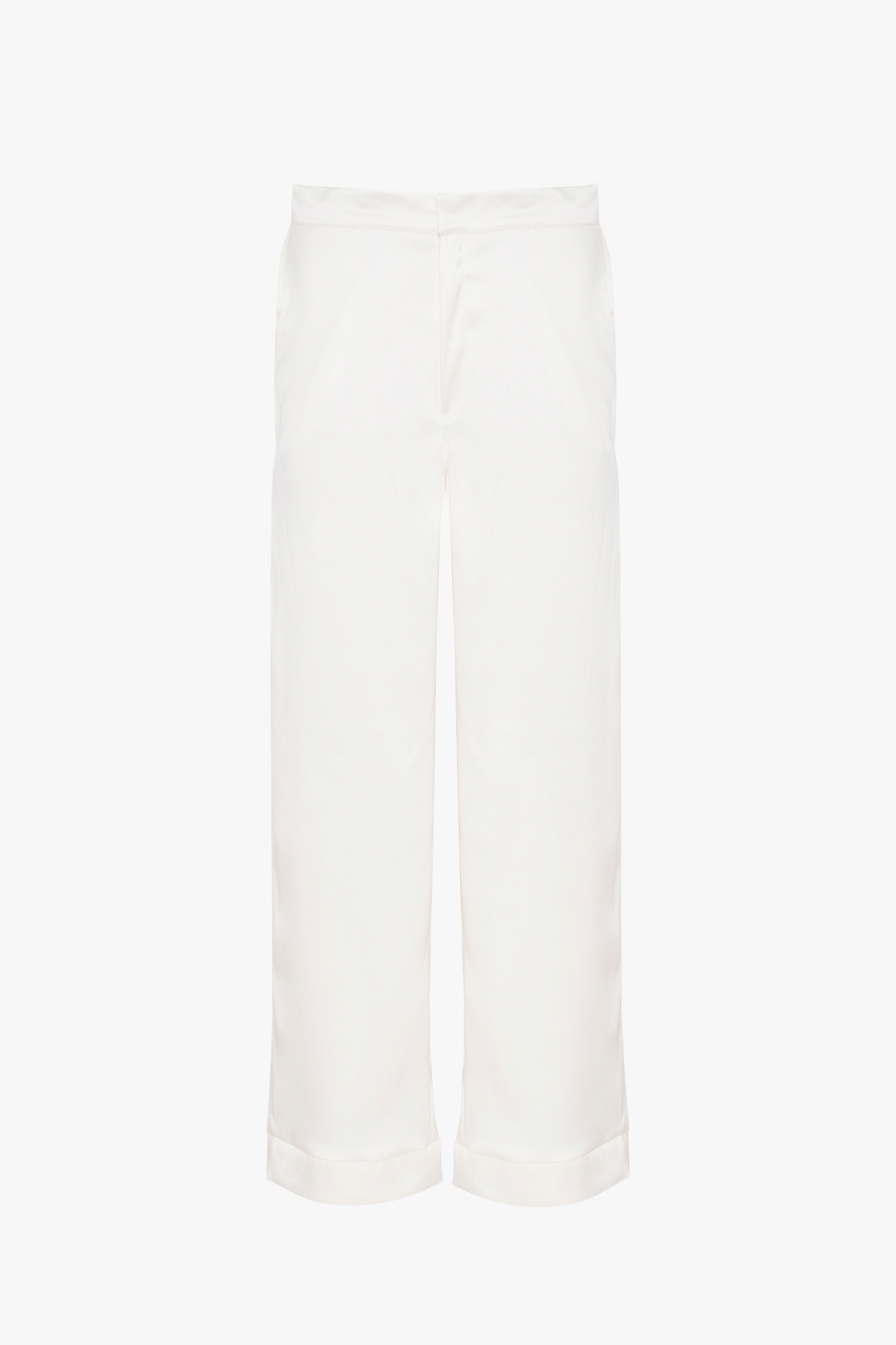 Set Lily in White made by Camila Sarmiento