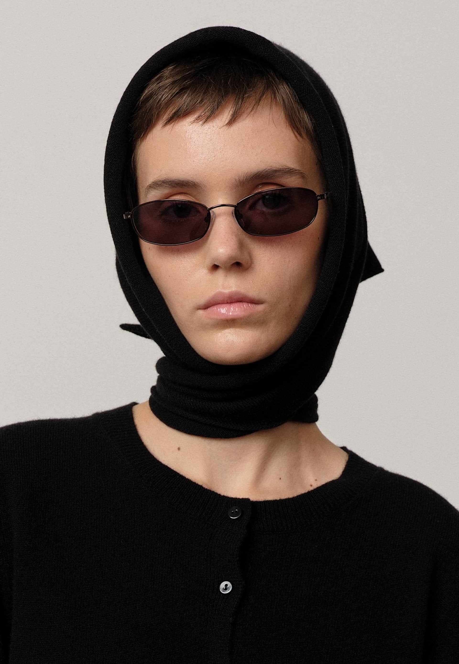 Beau Knit Scarf - Black made by HERSKIND