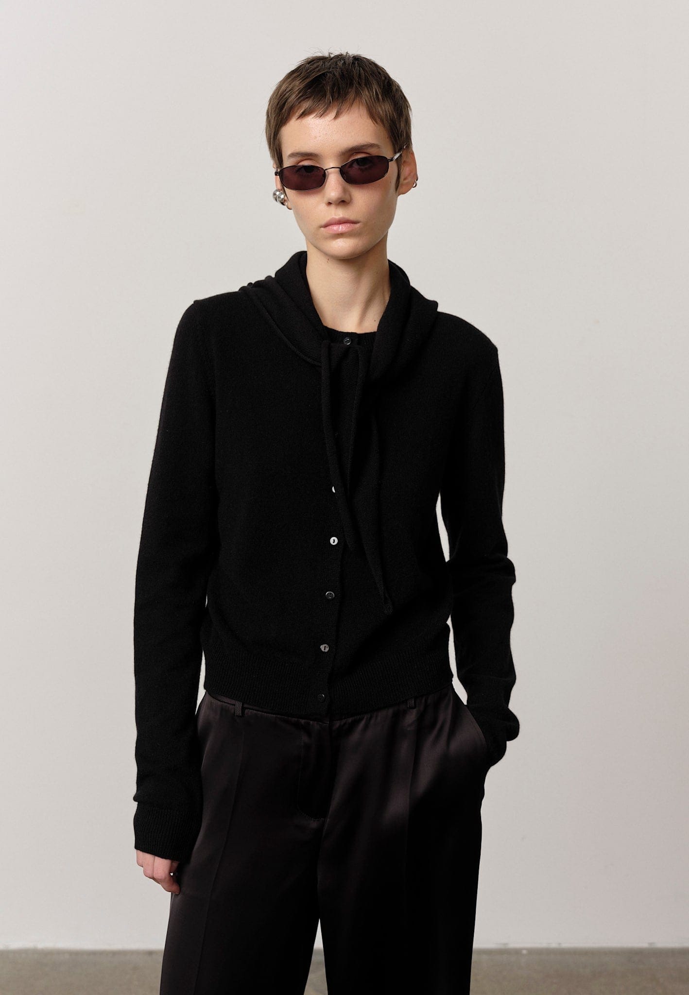 Beau Knit Scarf - Black made by HERSKIND