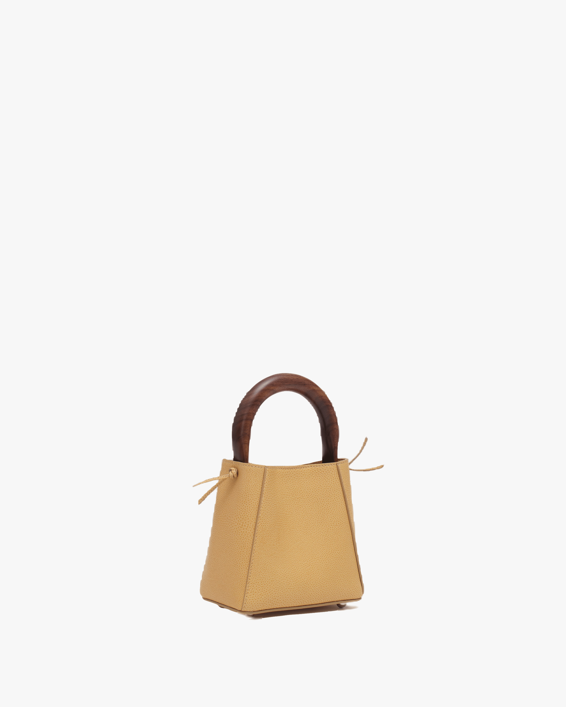 Quinta in Beige made by mas