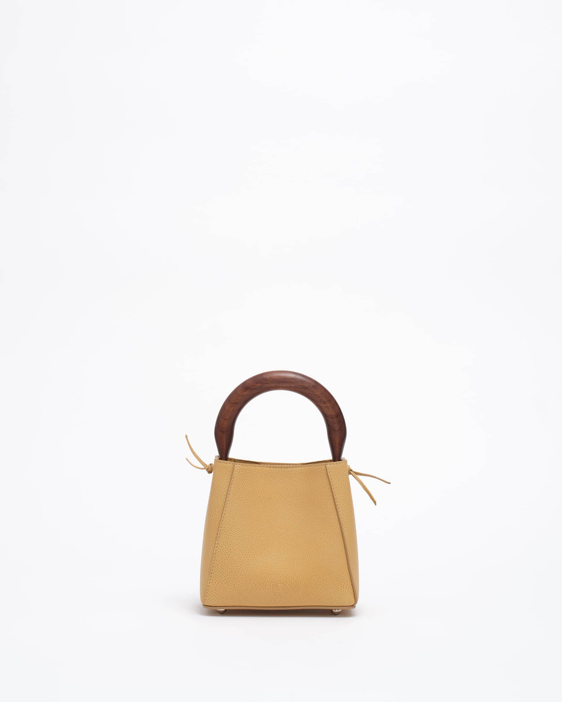 Quinta in Beige made by mas