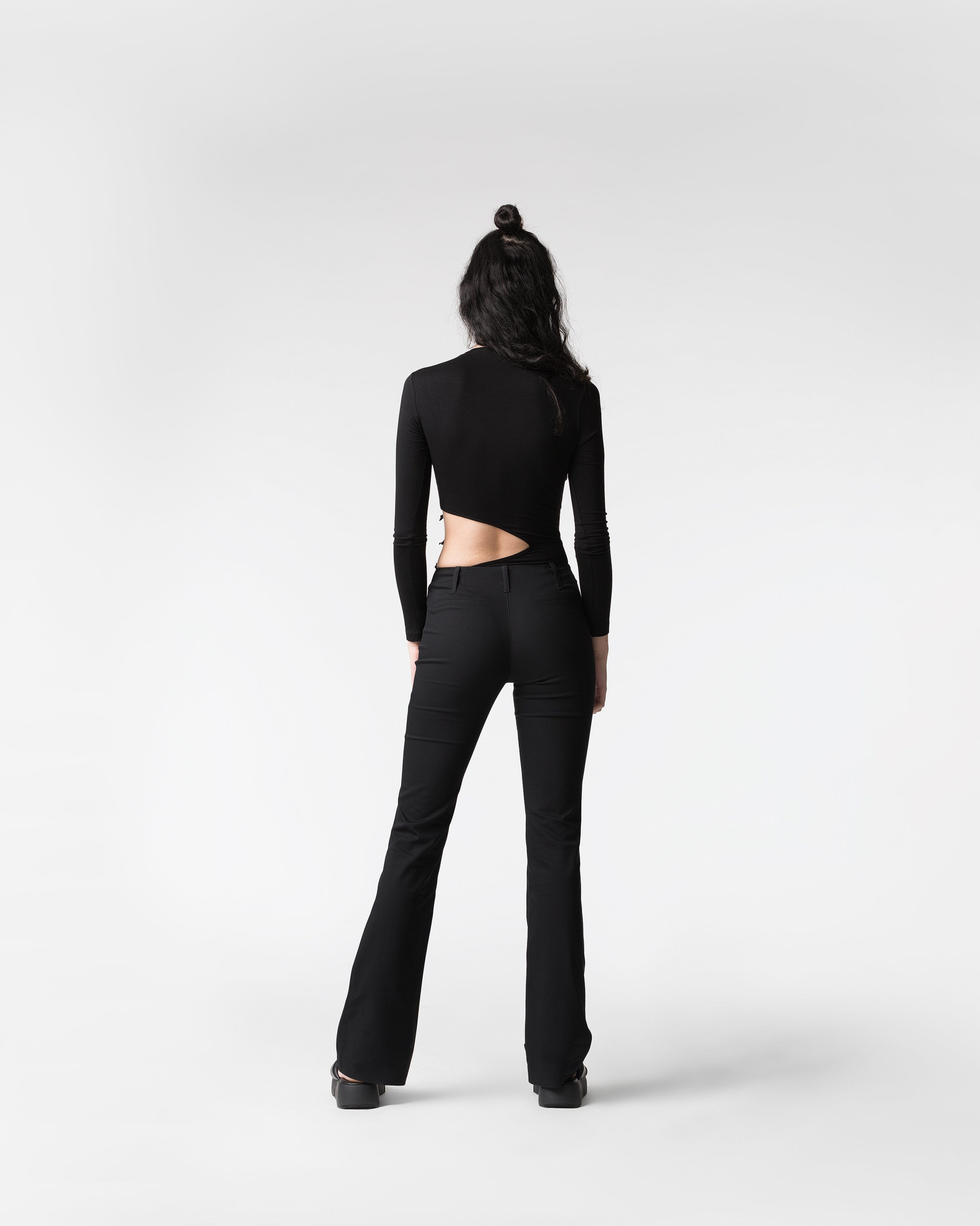 Murrieta black trousers in Black made by DIVALO