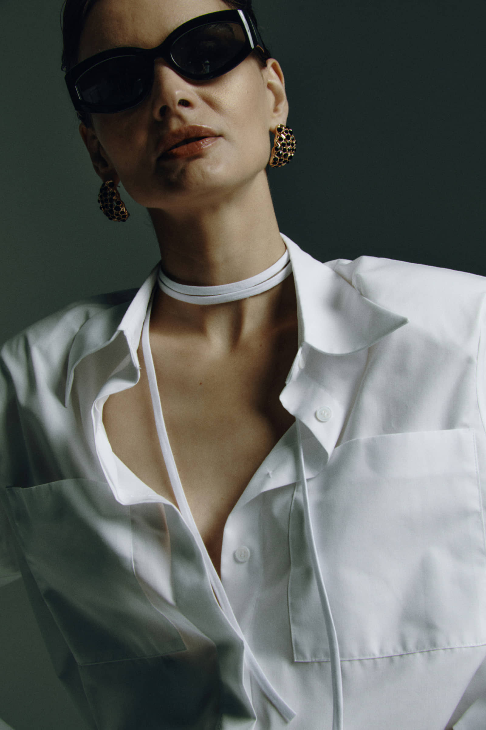 Salt-Kissed white chocker made by Wiktoria Frankowska