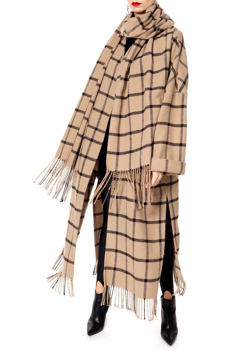 Coat Mischa Nomad in Beige made by HALEWSKI