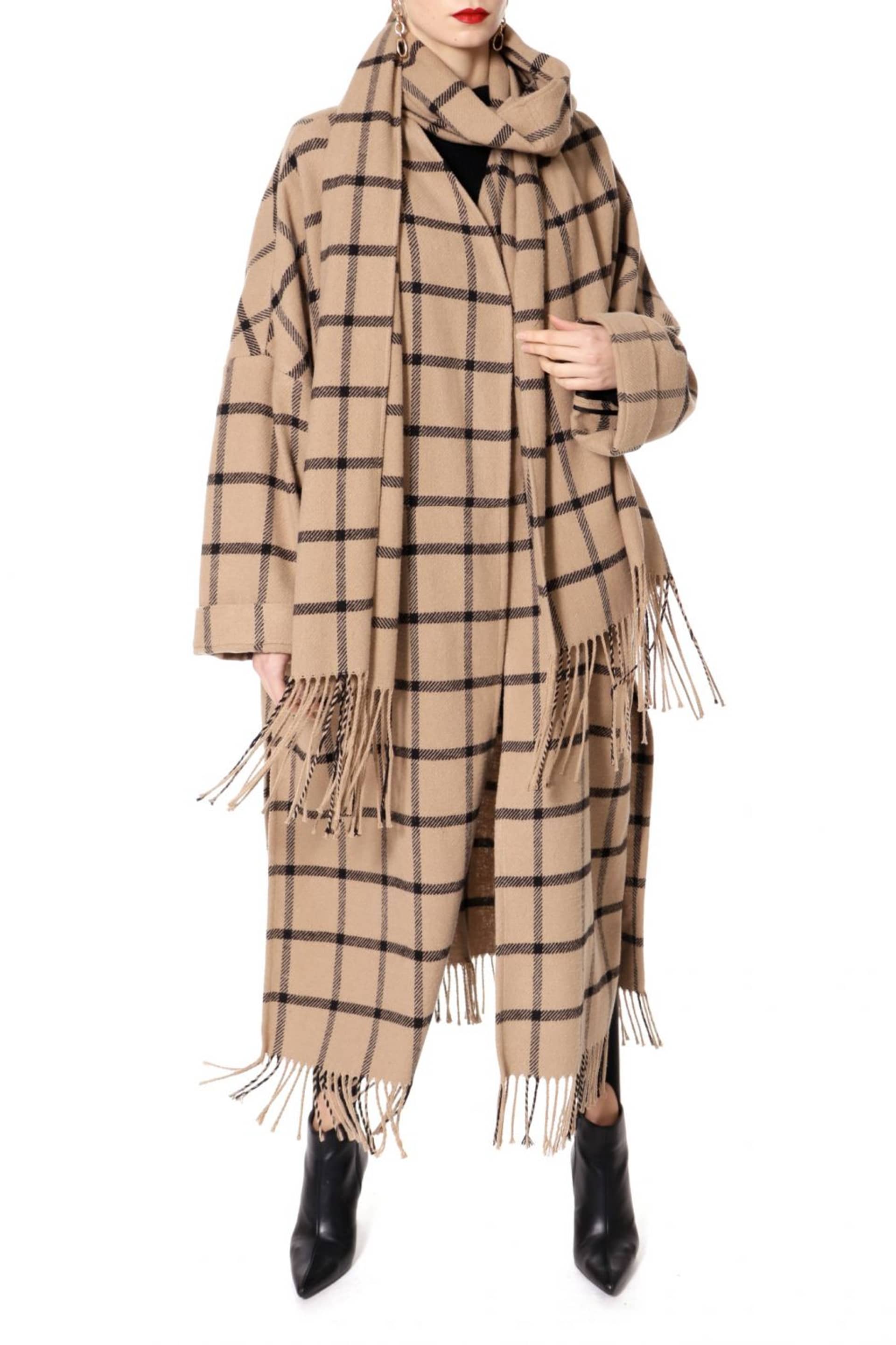 Coat Mischa Nomad in Beige made by HALEWSKI