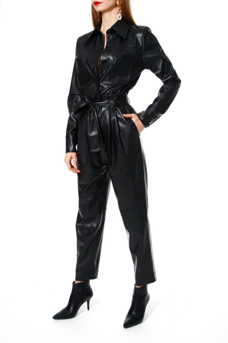 Shirt Tara Cynical Black made by HALEWSKI