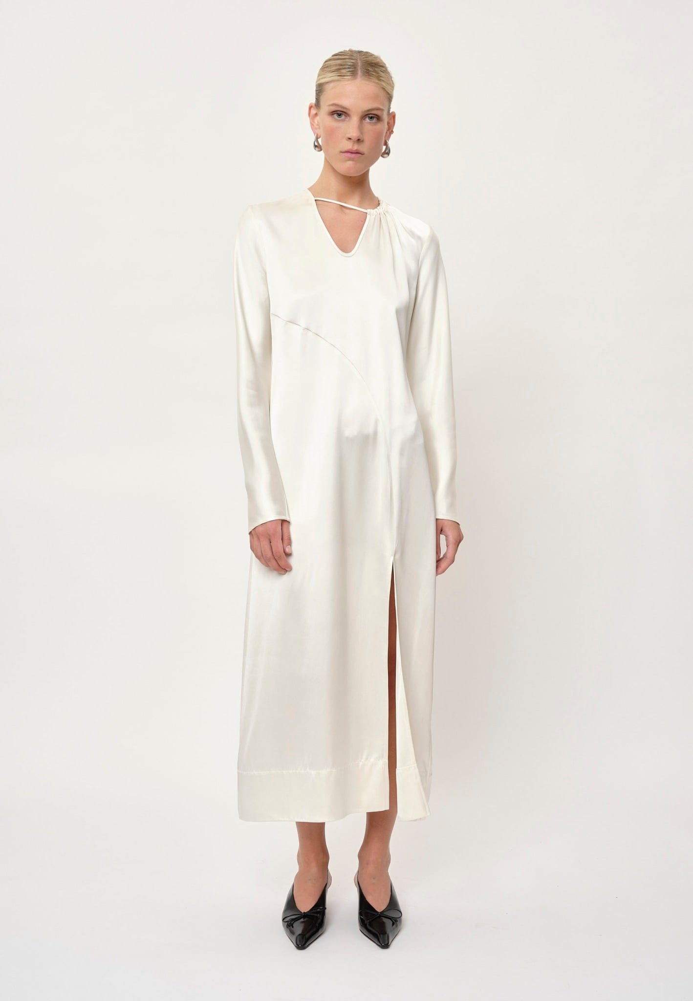 Amber Dress - Creme made by HERSKIND