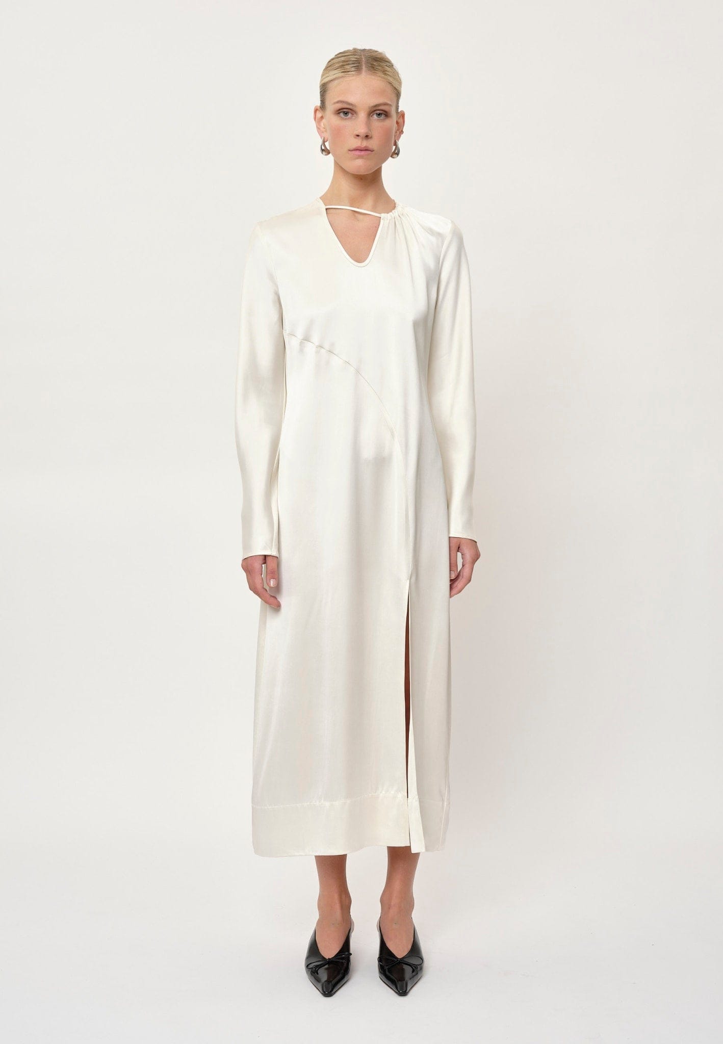 Amber Dress - Creme made by HERSKIND