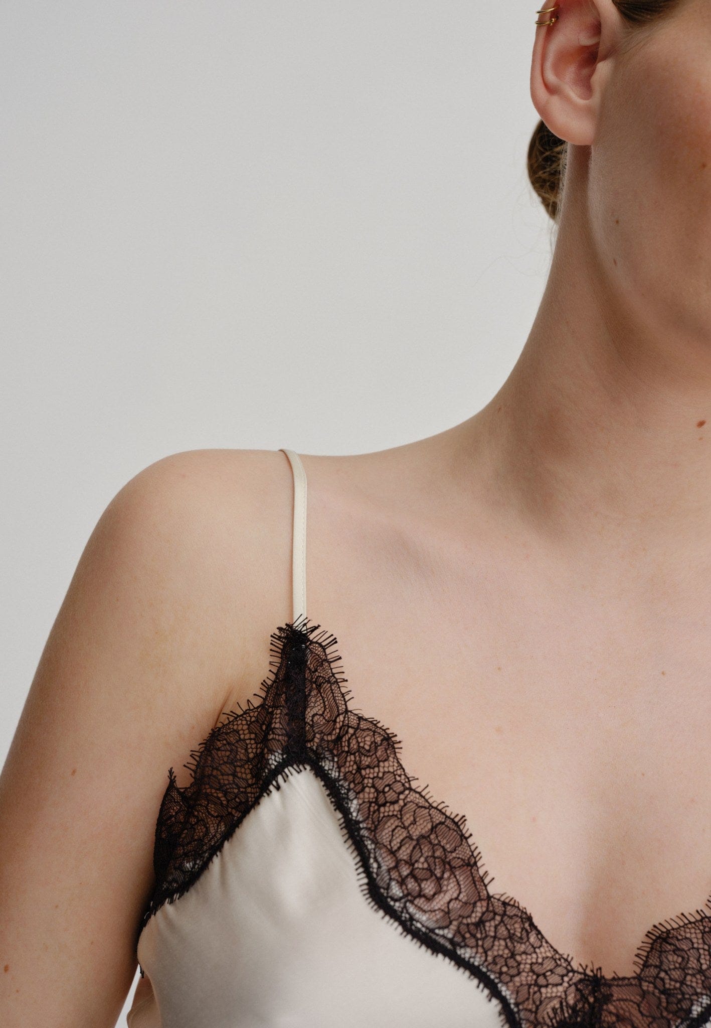 Jonna Top - Gardenia in White made by HERSKIND