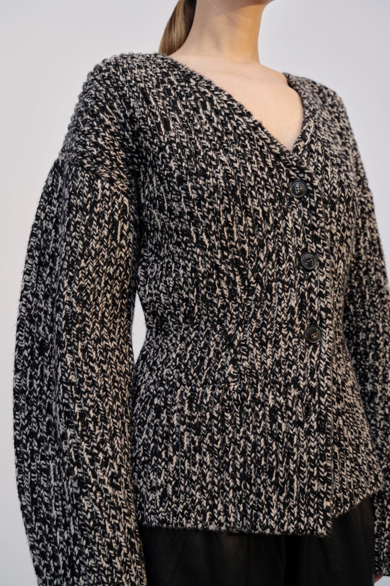 Sabina Knit Jacket - Salt & Peber made by HERSKIND