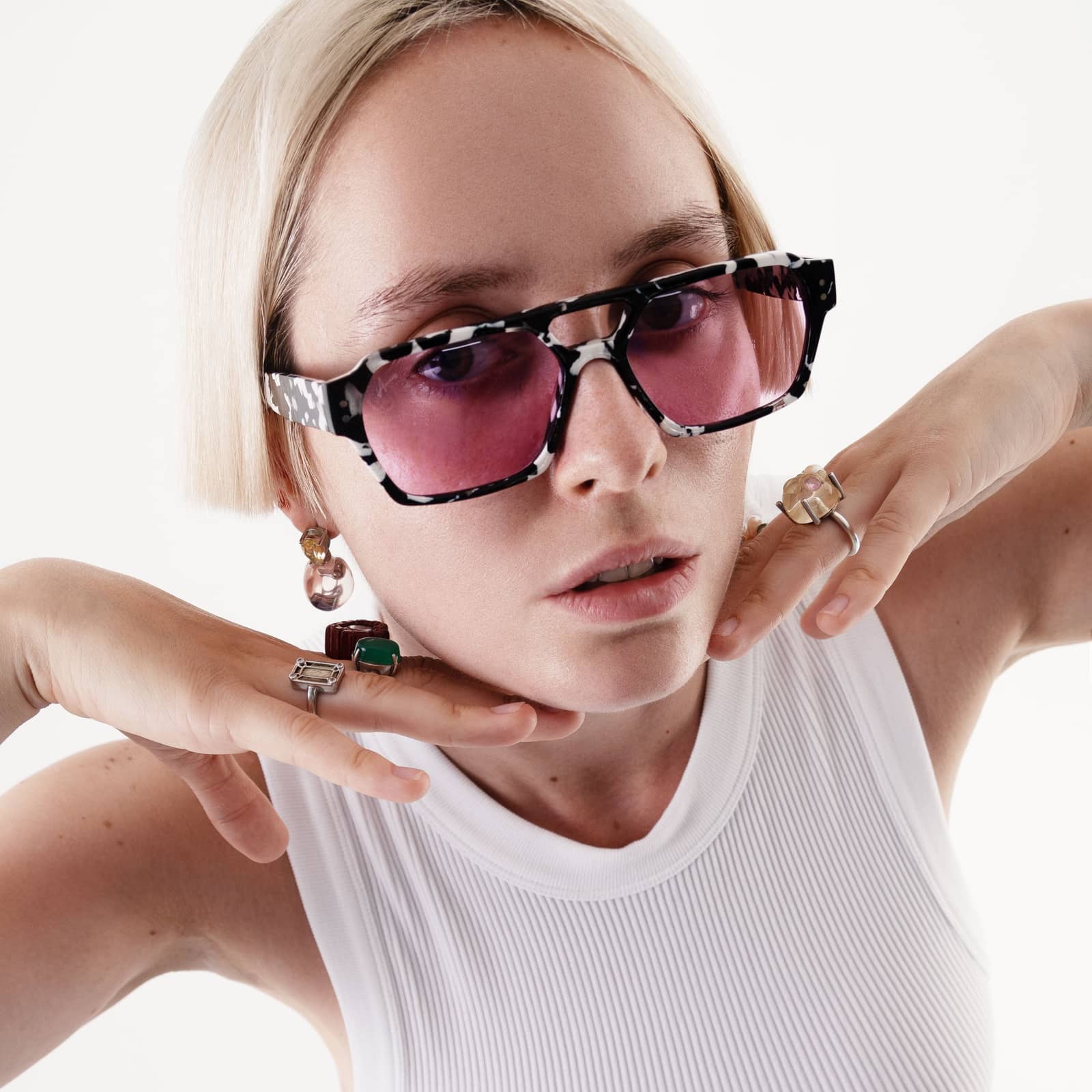 EGO Black & White / Pink made by Ameos