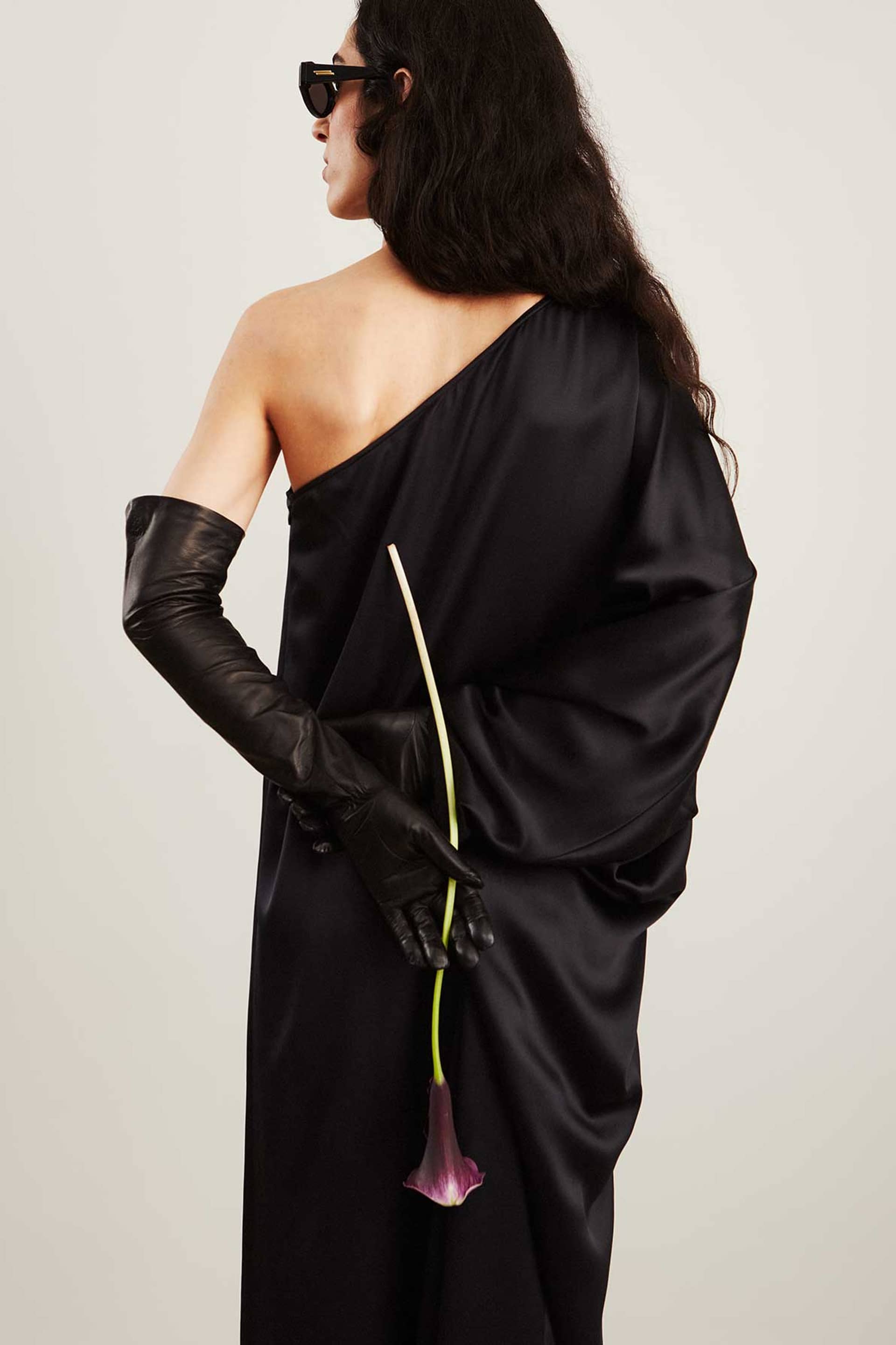 Essentials Extra Long Black made by Handsome Stockholm